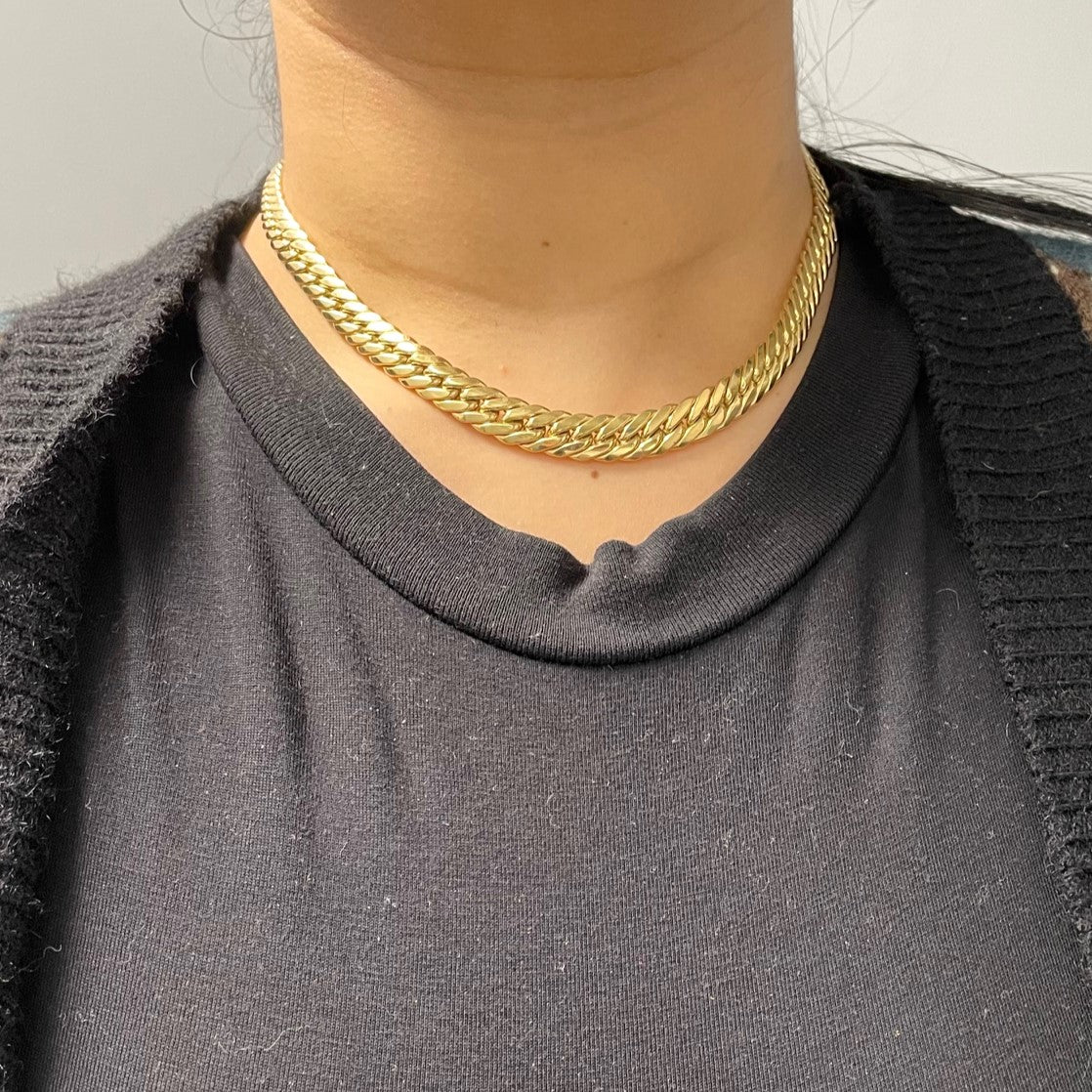 Vintage Italian Yellow Gold Herringbone Chain | 17"|