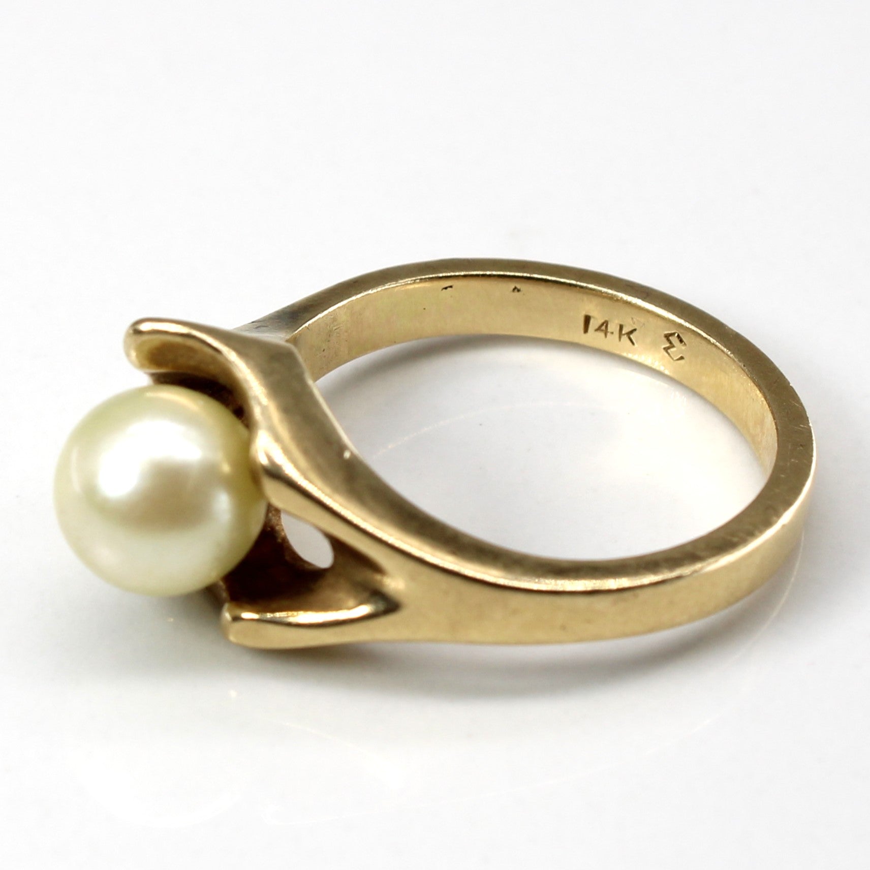 Pearl Gold Ring | SZ 6.75 |