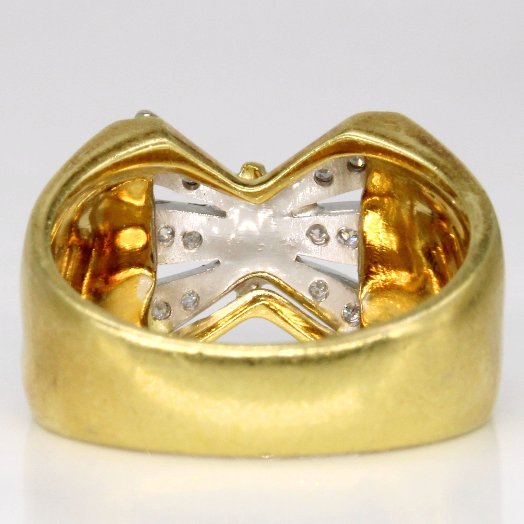 Diamond Cocktail Ring | 0.10ctw | SZ 7.25 |