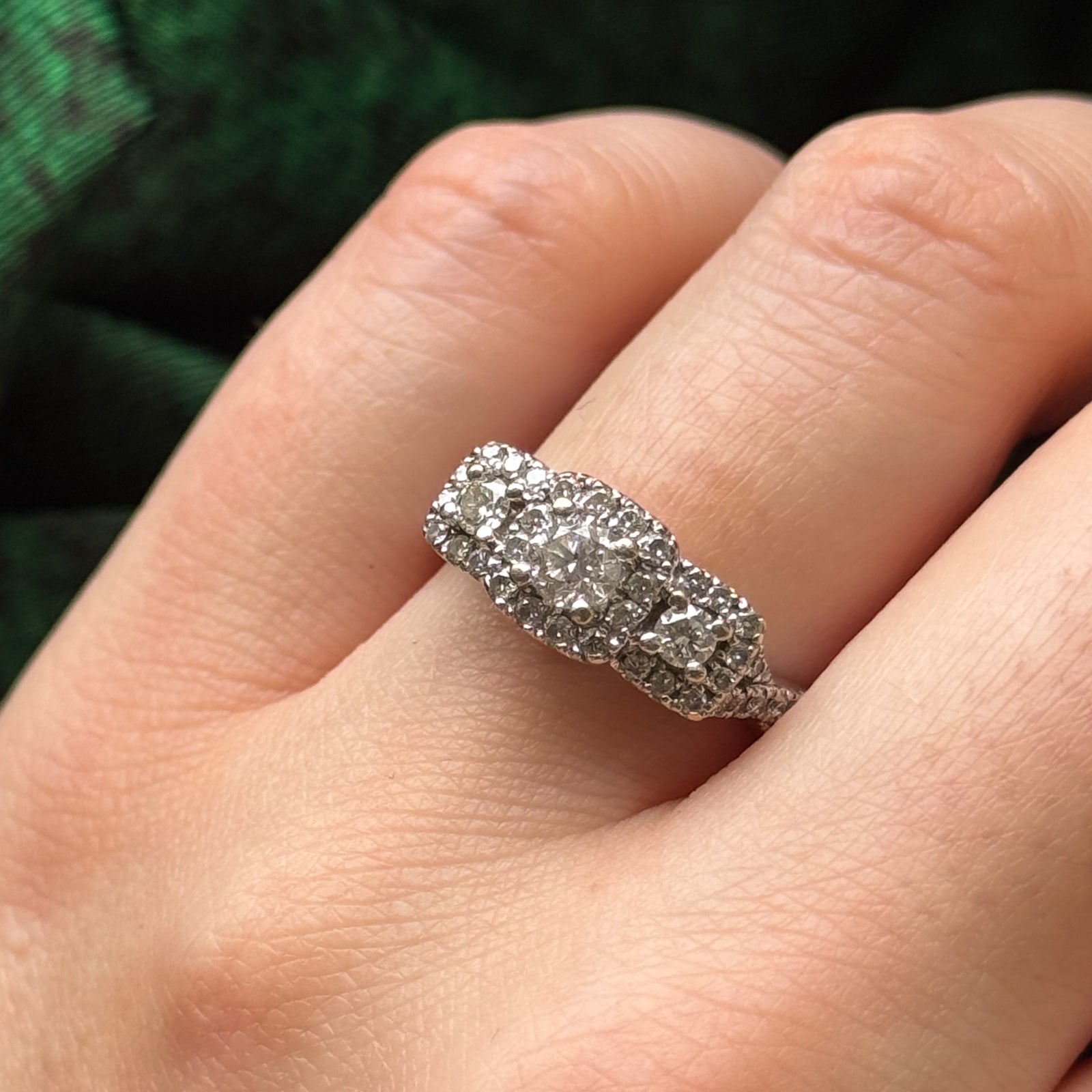 Bague de fiançailles Vera Wang en diamants et saphirs | 0,95 ct, 0,05 ct | Taille 8,25 | 