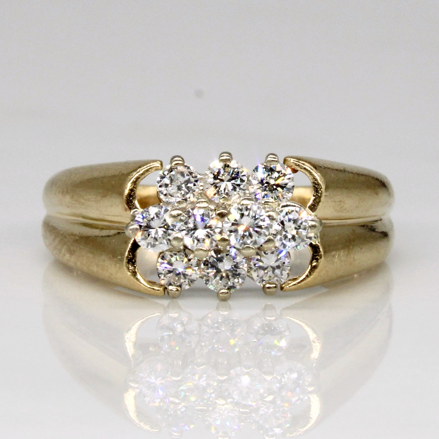 Diamond Cluster Ring | 0.56ctw | SZ 7.5 |