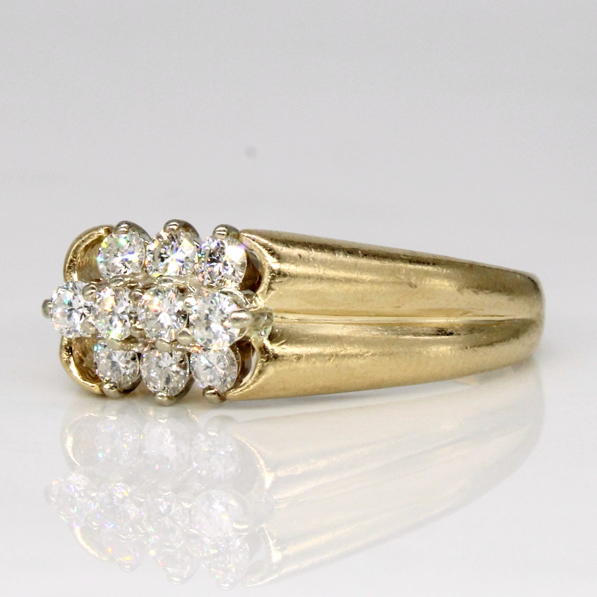 Diamond Cluster Ring | 0.56ctw | SZ 7.5 |