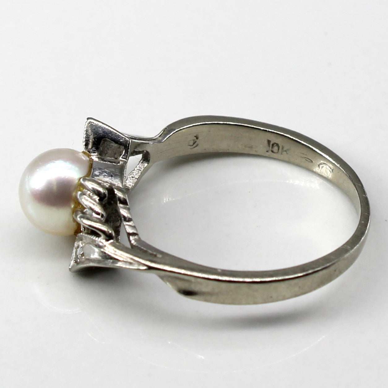 Bypass Pearl & Diamond Ring | 0.03ctw | SZ 5 |
