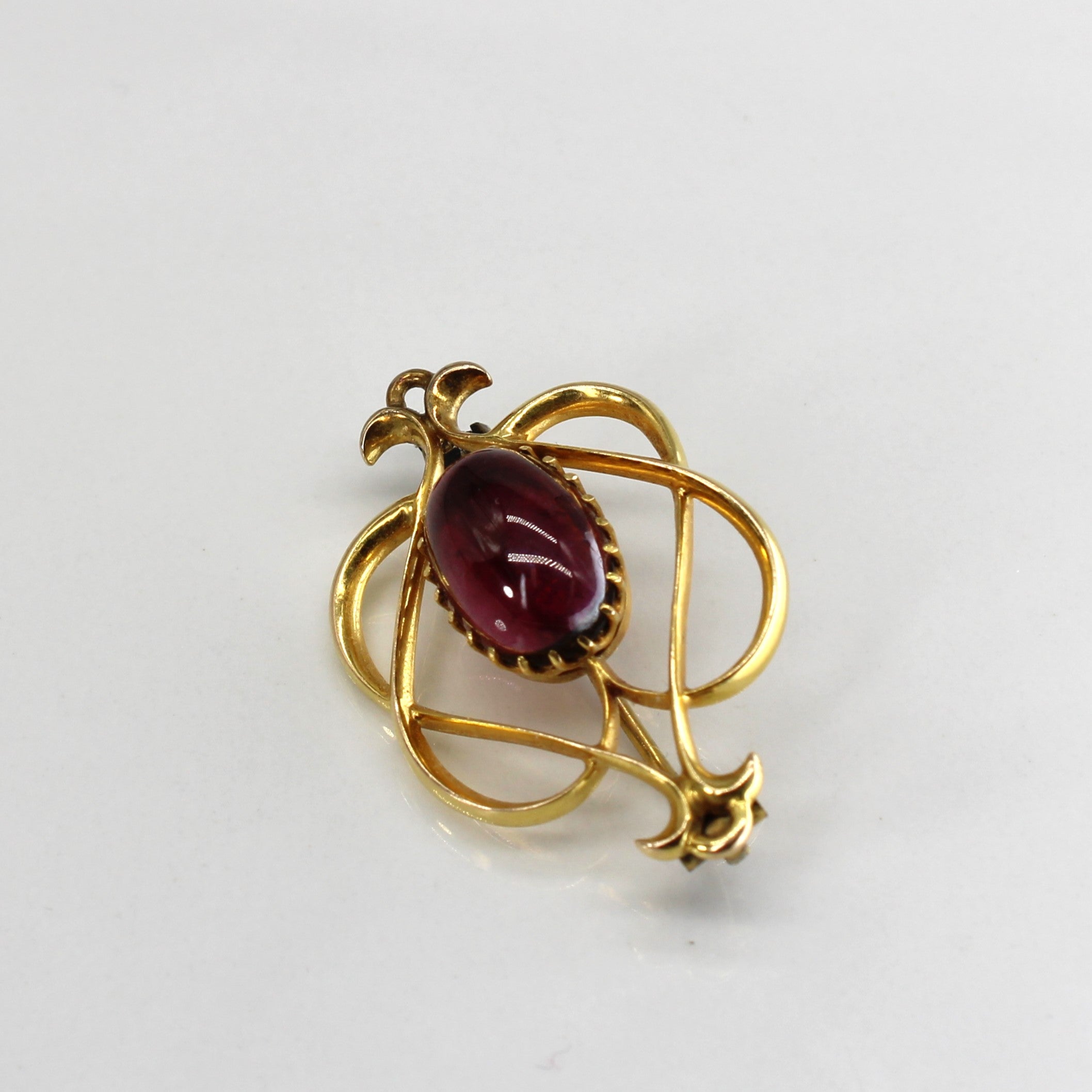 Garnet Cabochon 15k Brooch | 4.0ctw |