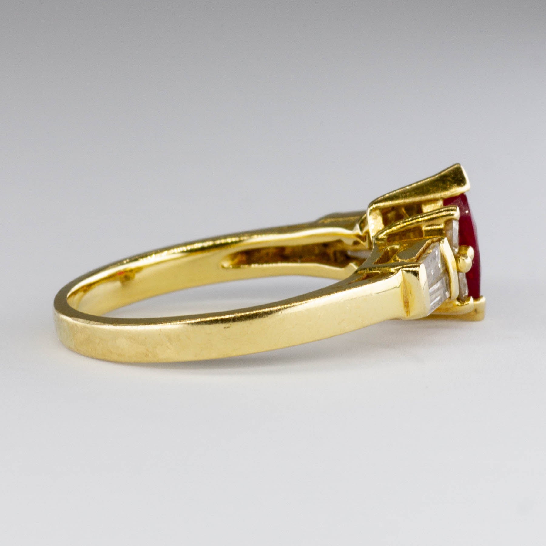 Ruby Marquise Cut & Diamond 18k Ring | 0.40ct, 0.55ctw | SZ 6 |