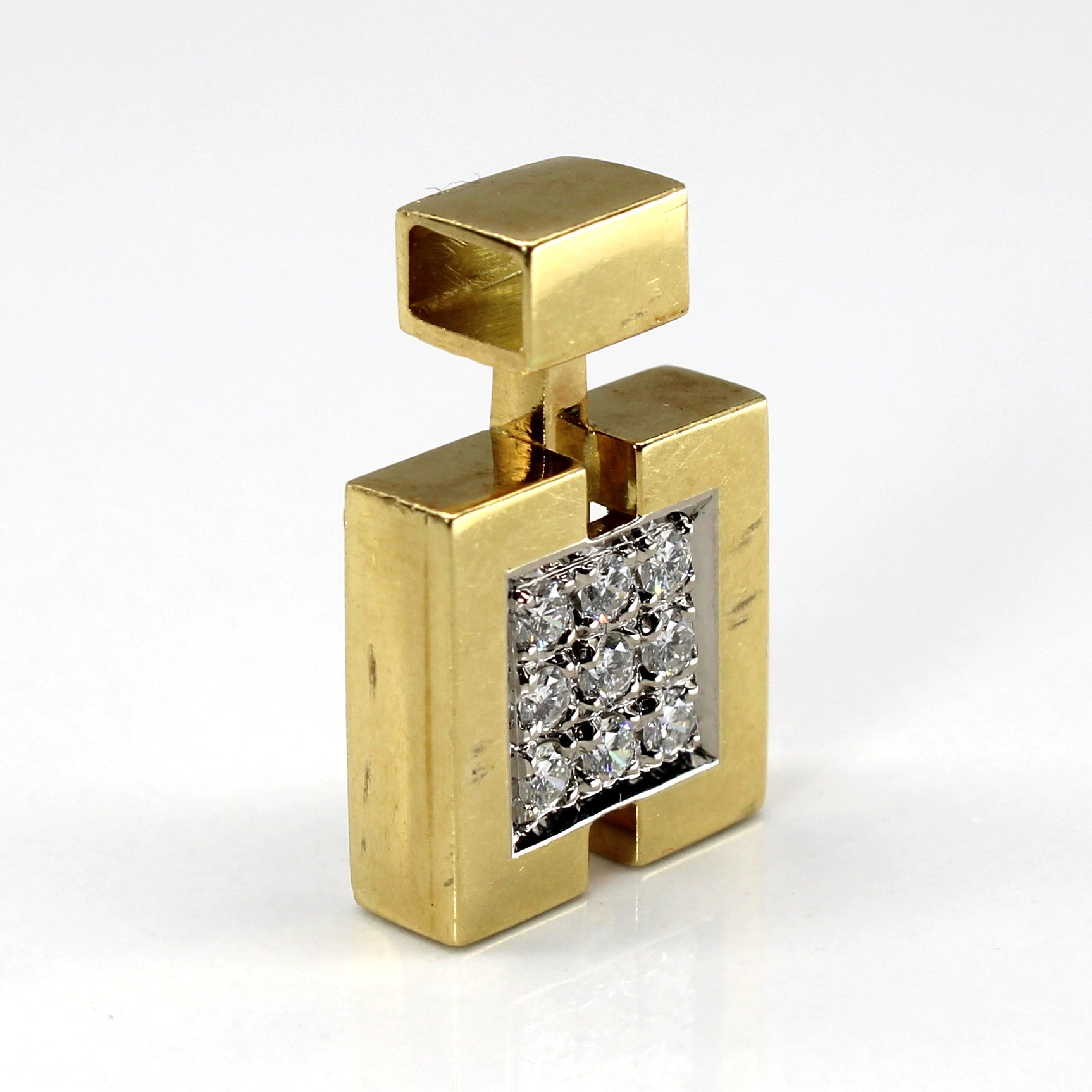Cluster Set Diamond Pendant | 0.27ctw |