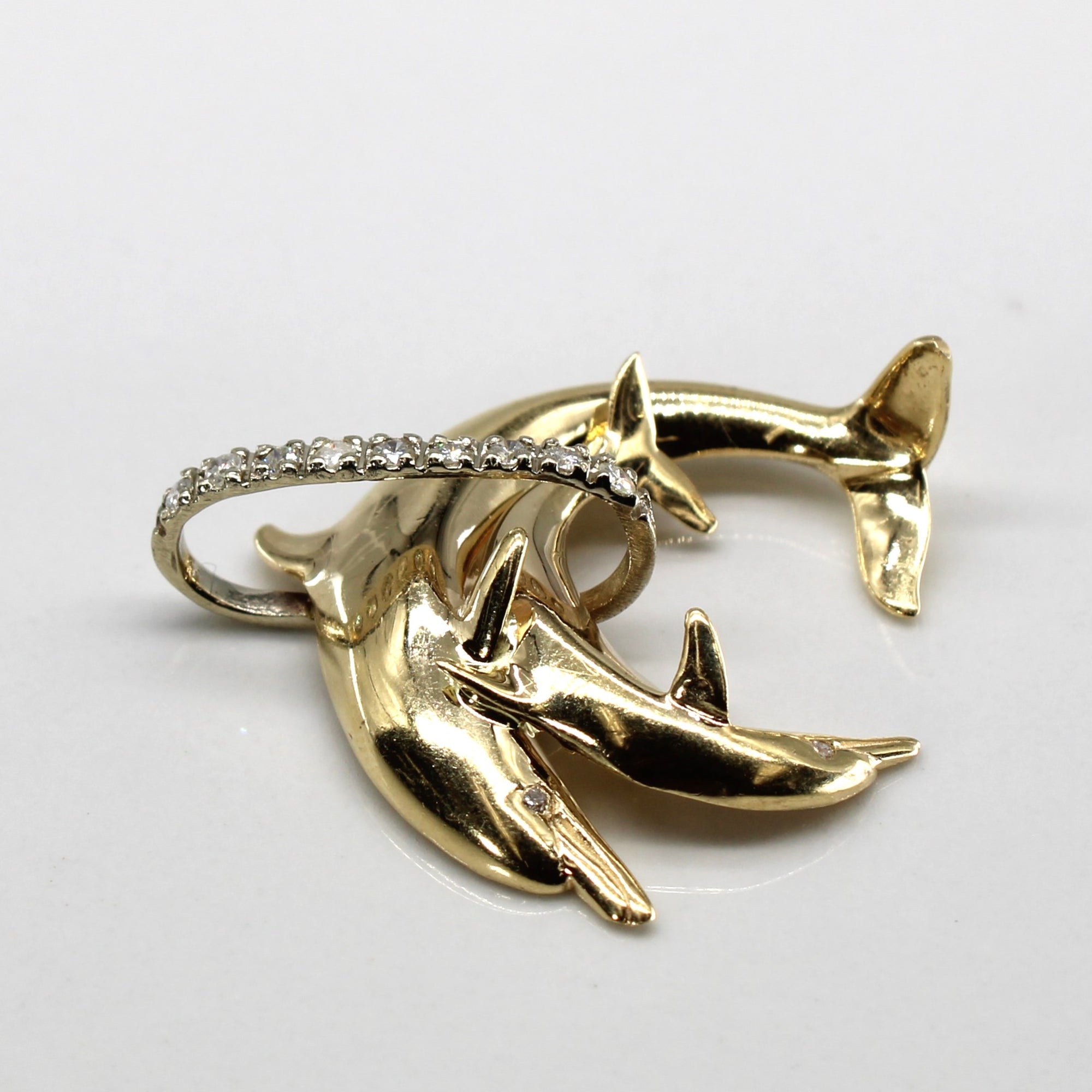 Dolphin Diamond Pendant | 0.14ctw |