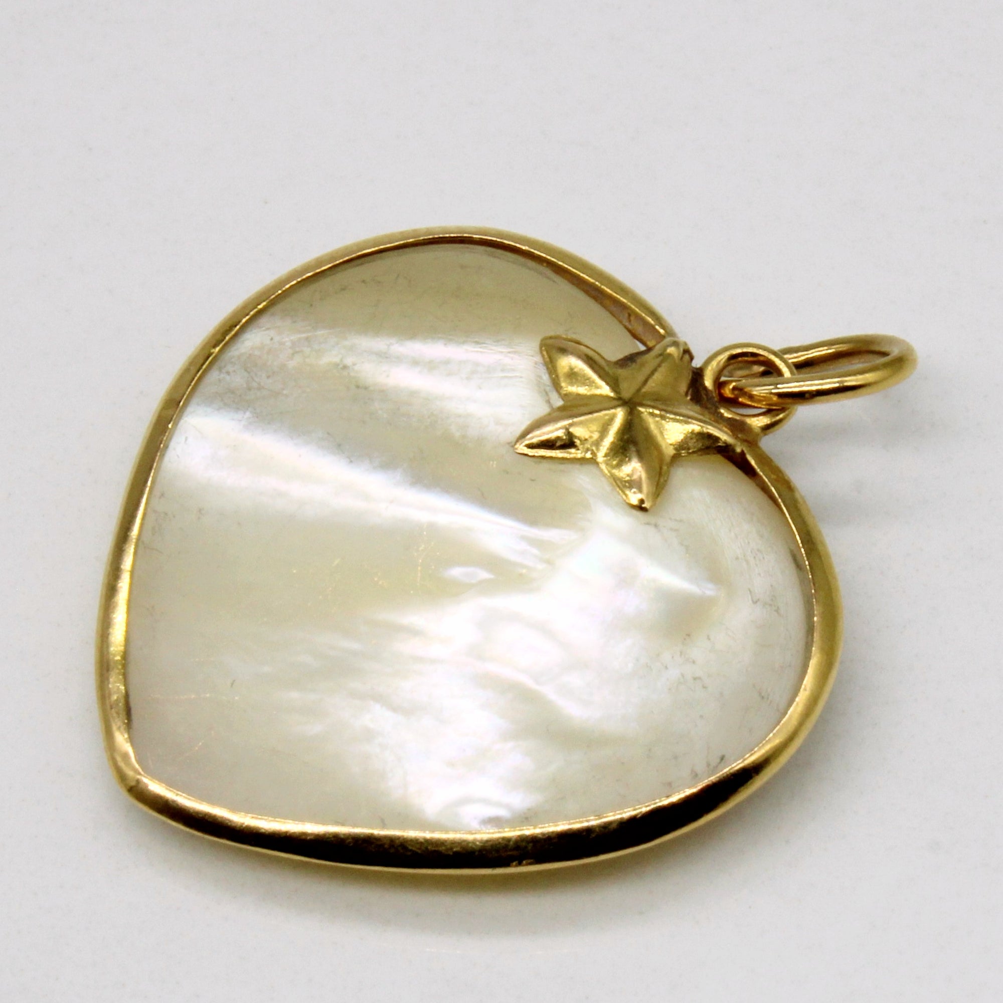Mother of Pearl Heart Pedant | 17.00ct |