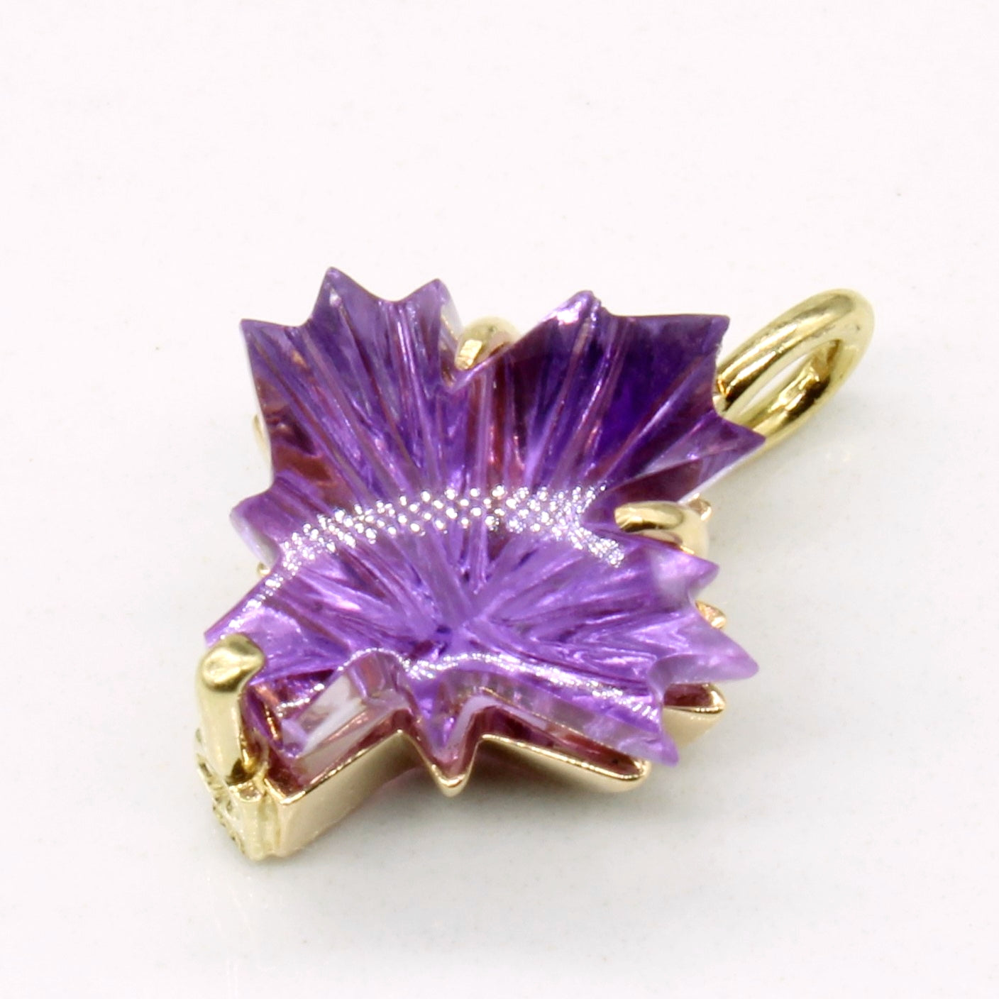 Pendentif feuille d'érable en améthyste | 3,50 ct | 
