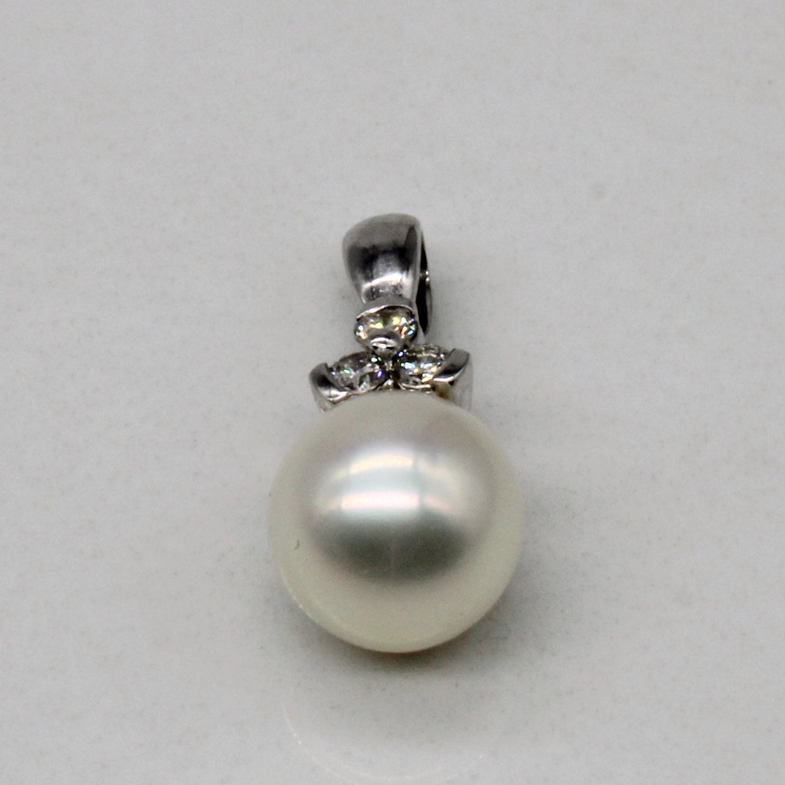 Pearl & Diamond Pendant | 0.08ctw |