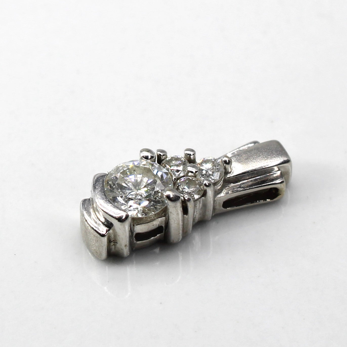 Cluster Diamond Pendant | 0.39ctw |