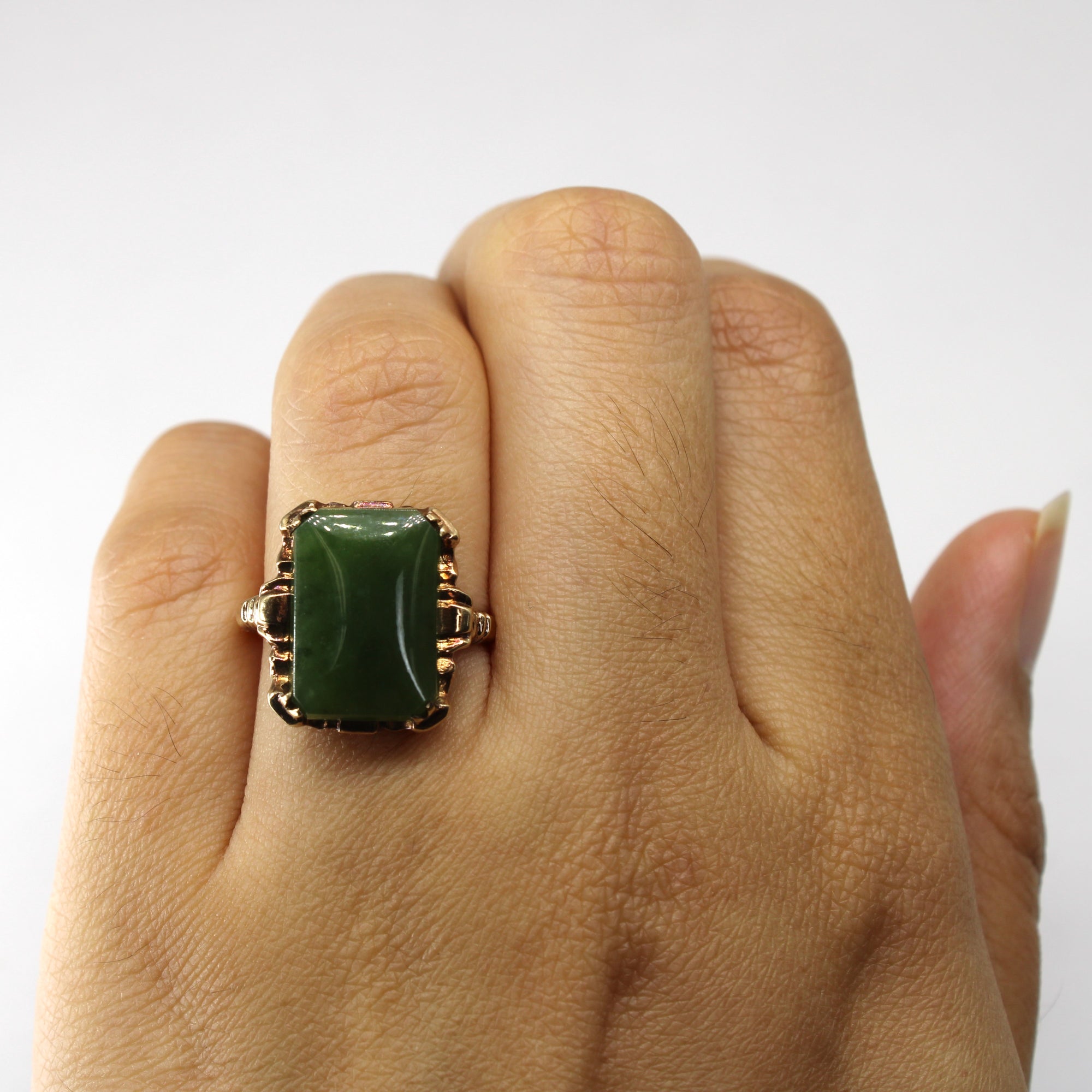 9k Gold Jade Ring | 3.60ct | SZ 5.25 |