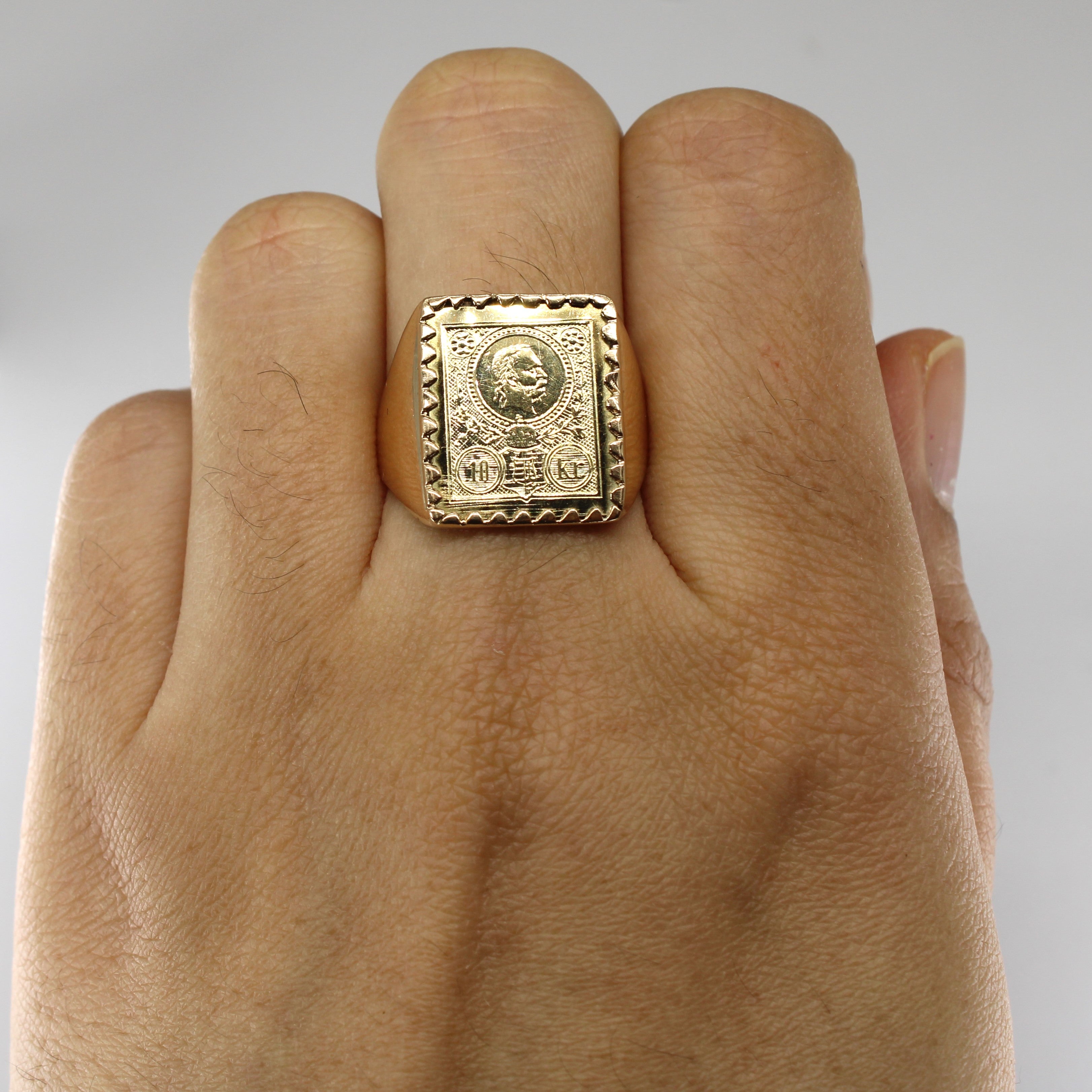 14k Yellow Gold Ring | SZ 8 |