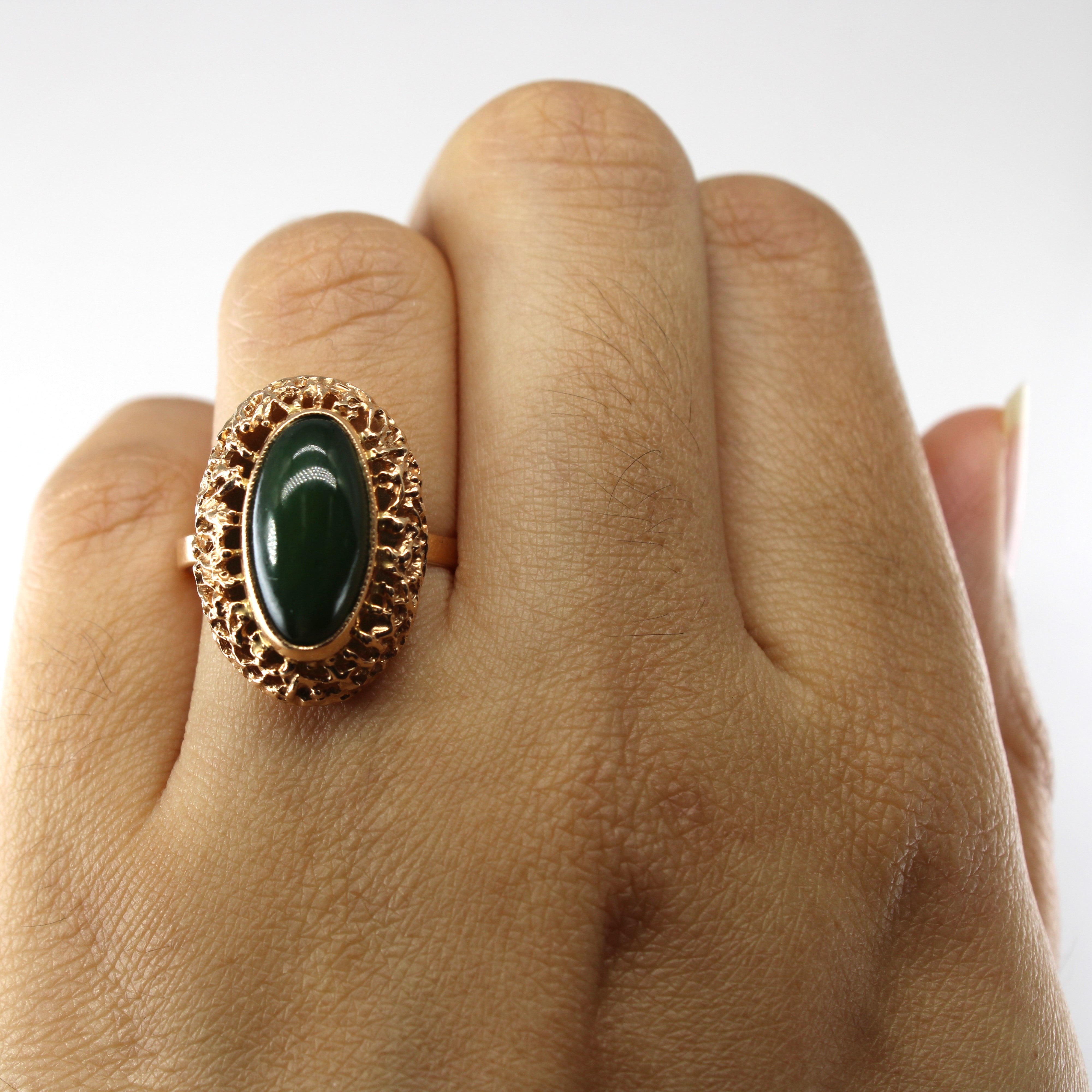 1980 Soviet Hallmarked Bezel Set Jade Textured Gold Ring | 3.50ct | SZ 7.25 |