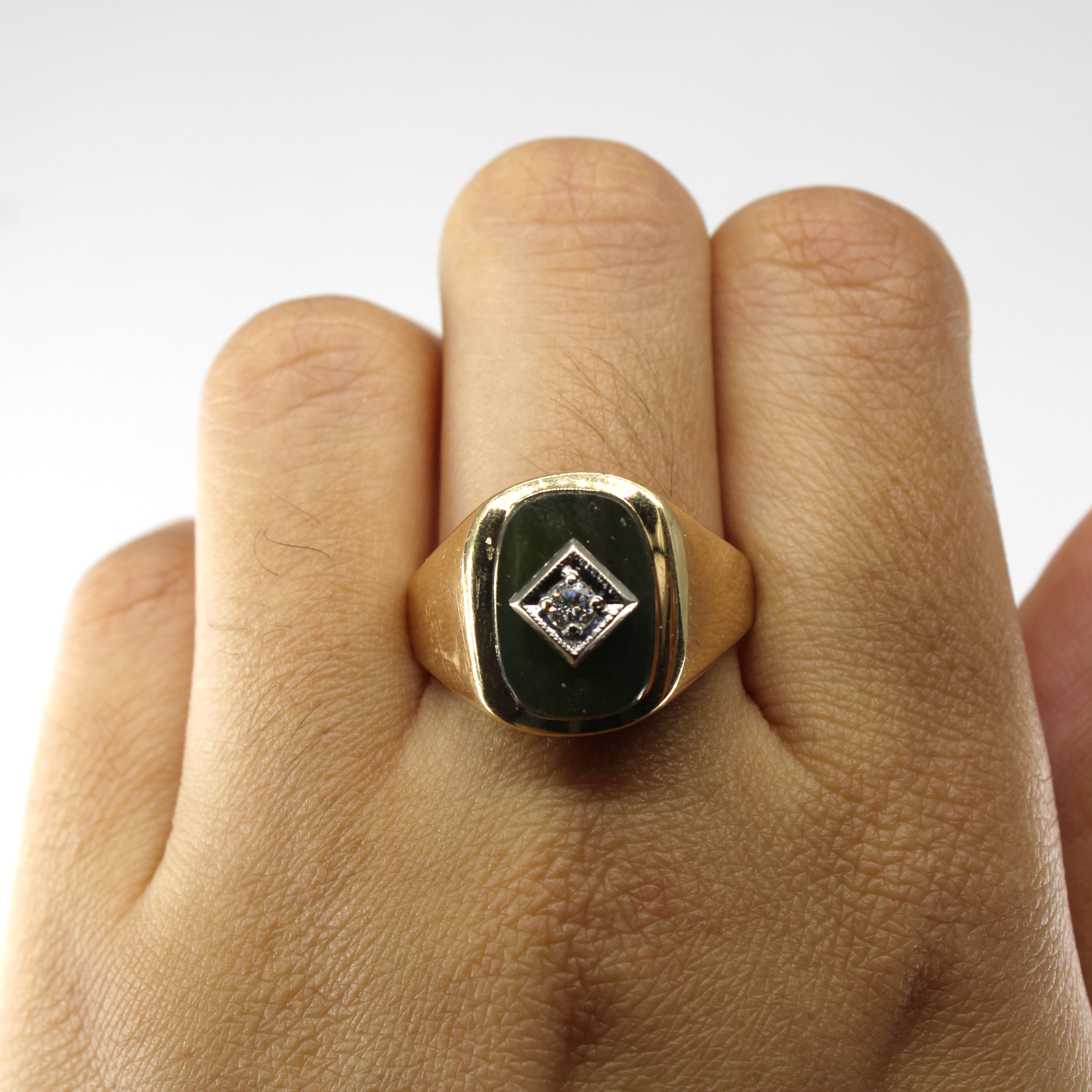 Jade & Diamond Ring | 2.90ct | 0.07ct | SZ 9.75 |