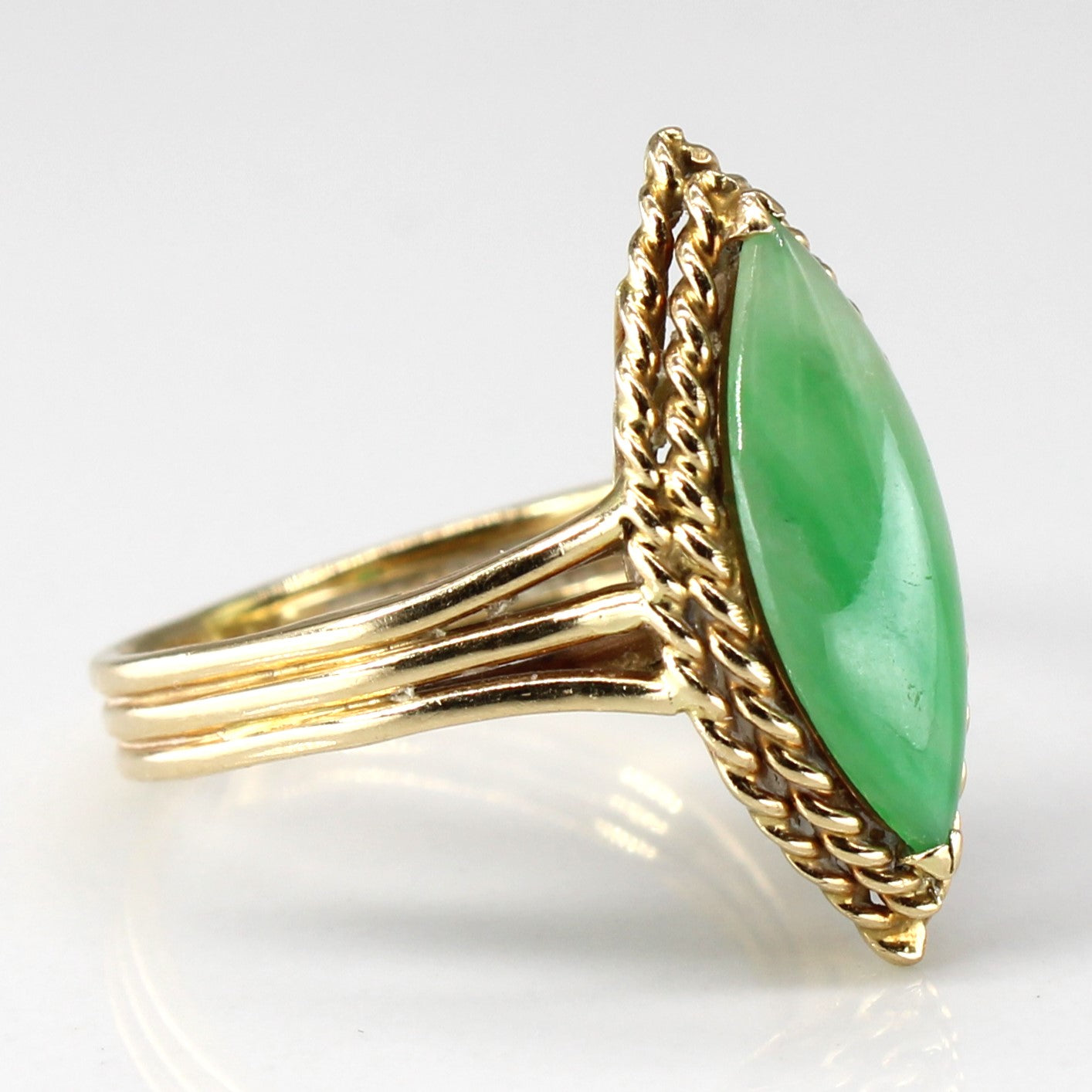 Jadeite Cocktail Ring | 0.86ct | SZ 6.25 |