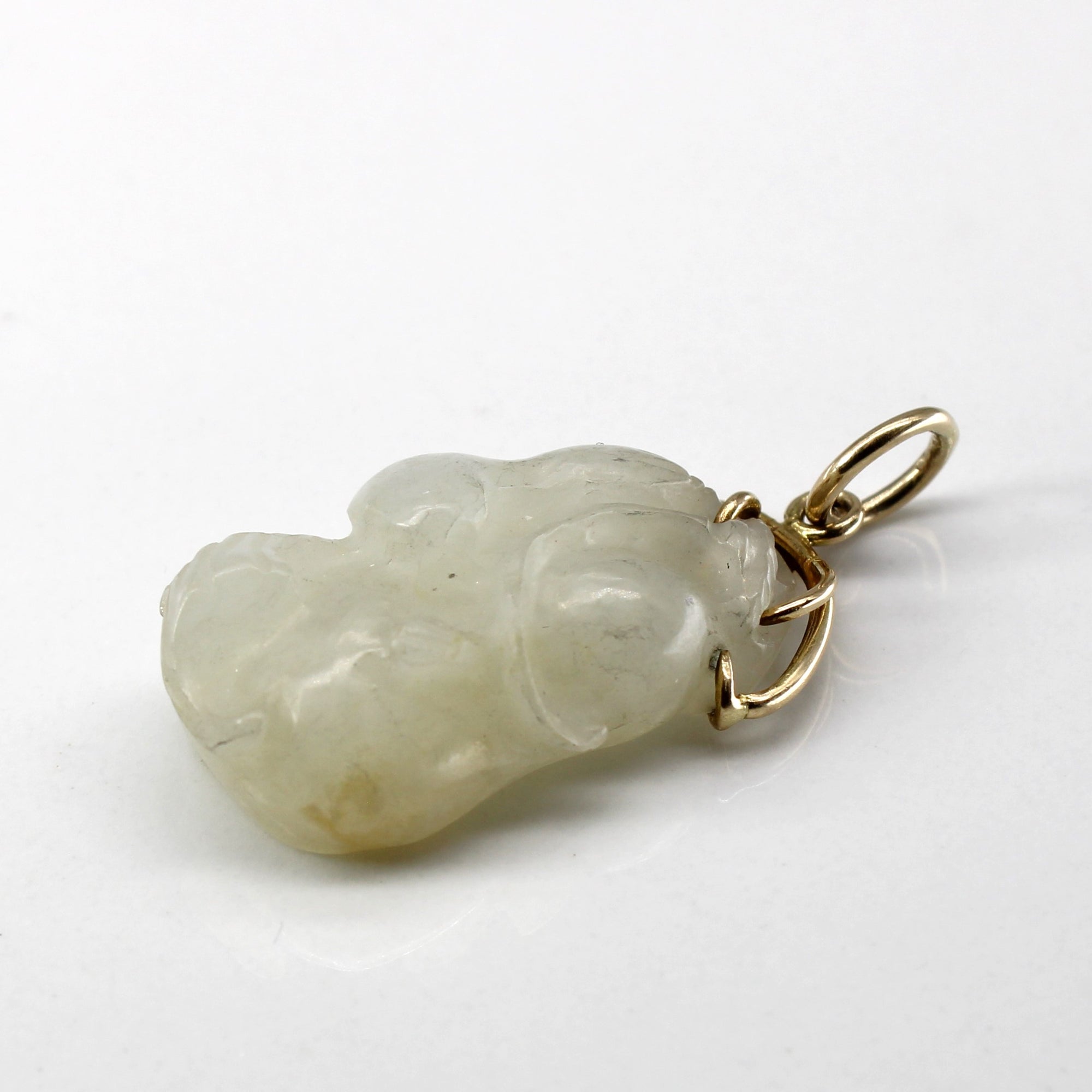 Carved Jadeite Pendant | 23.00ct |