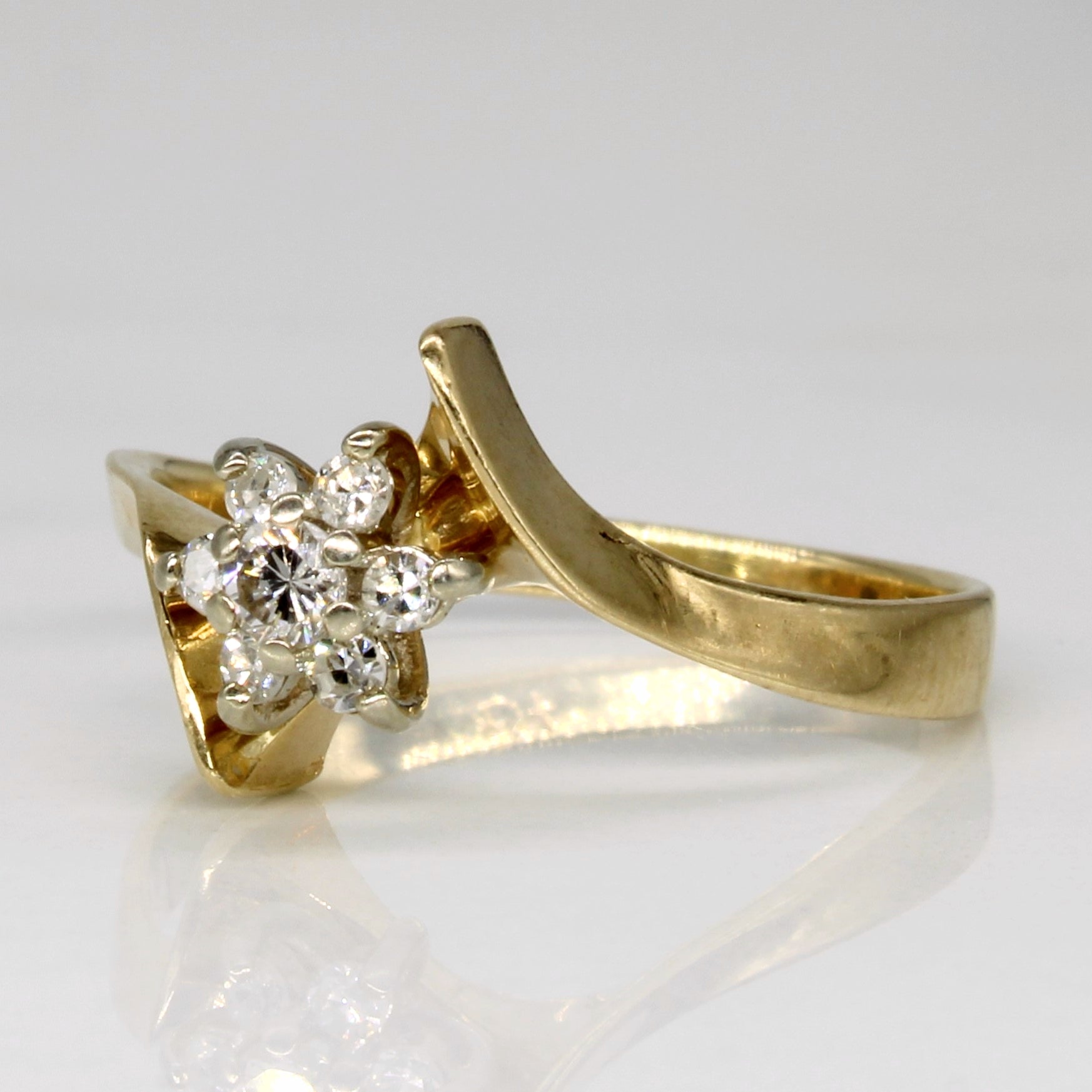 Diamond Cluster Ring | 0.15ctw | SZ 5.25 |