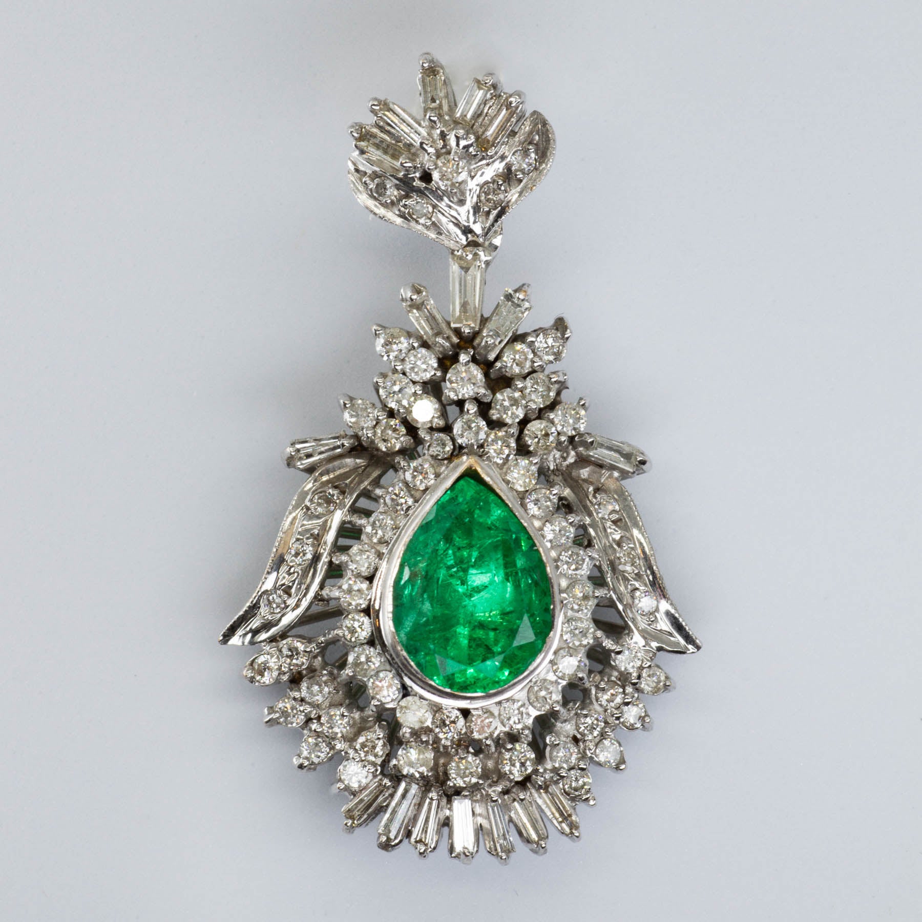 18k White Gold Diamond and Emerald Pendant | 3.00 ct | 1.02 ctw