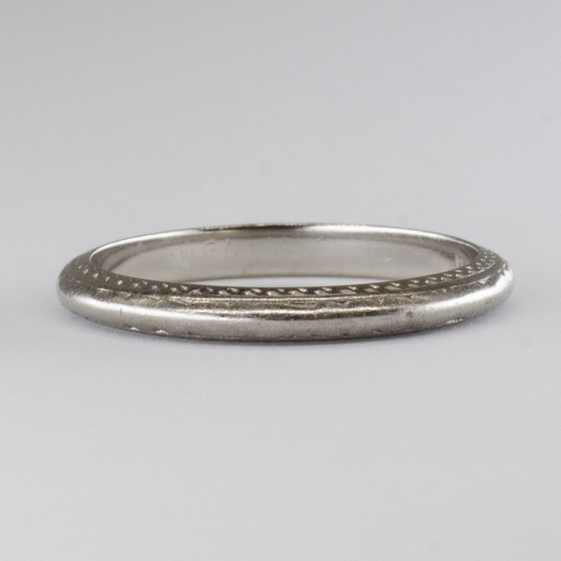 Art Deco Platinum Band |  | SZ 6.25 |