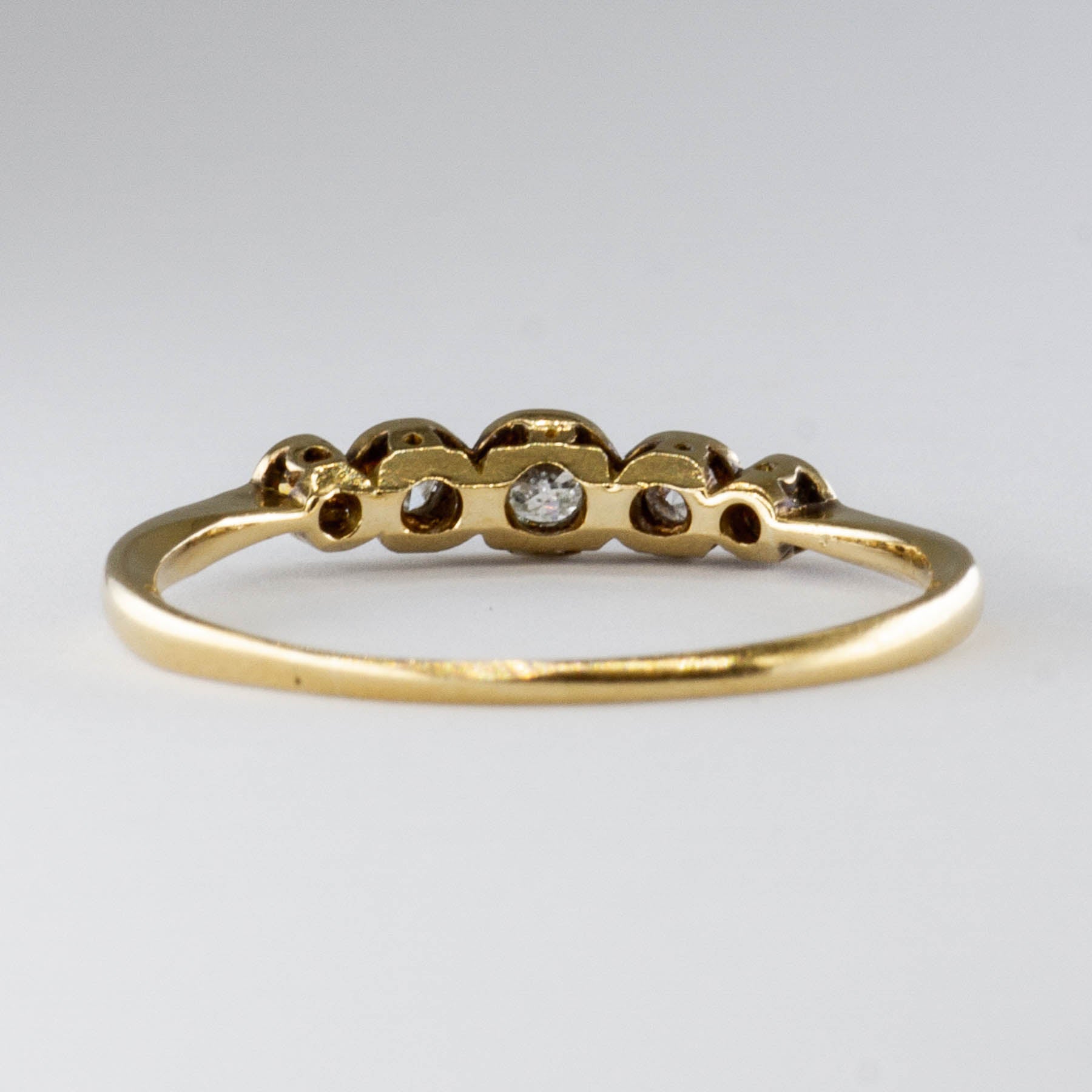Art Deco 18k Gold Diamond Ring | 0.13ctw | SZ 6.75 |