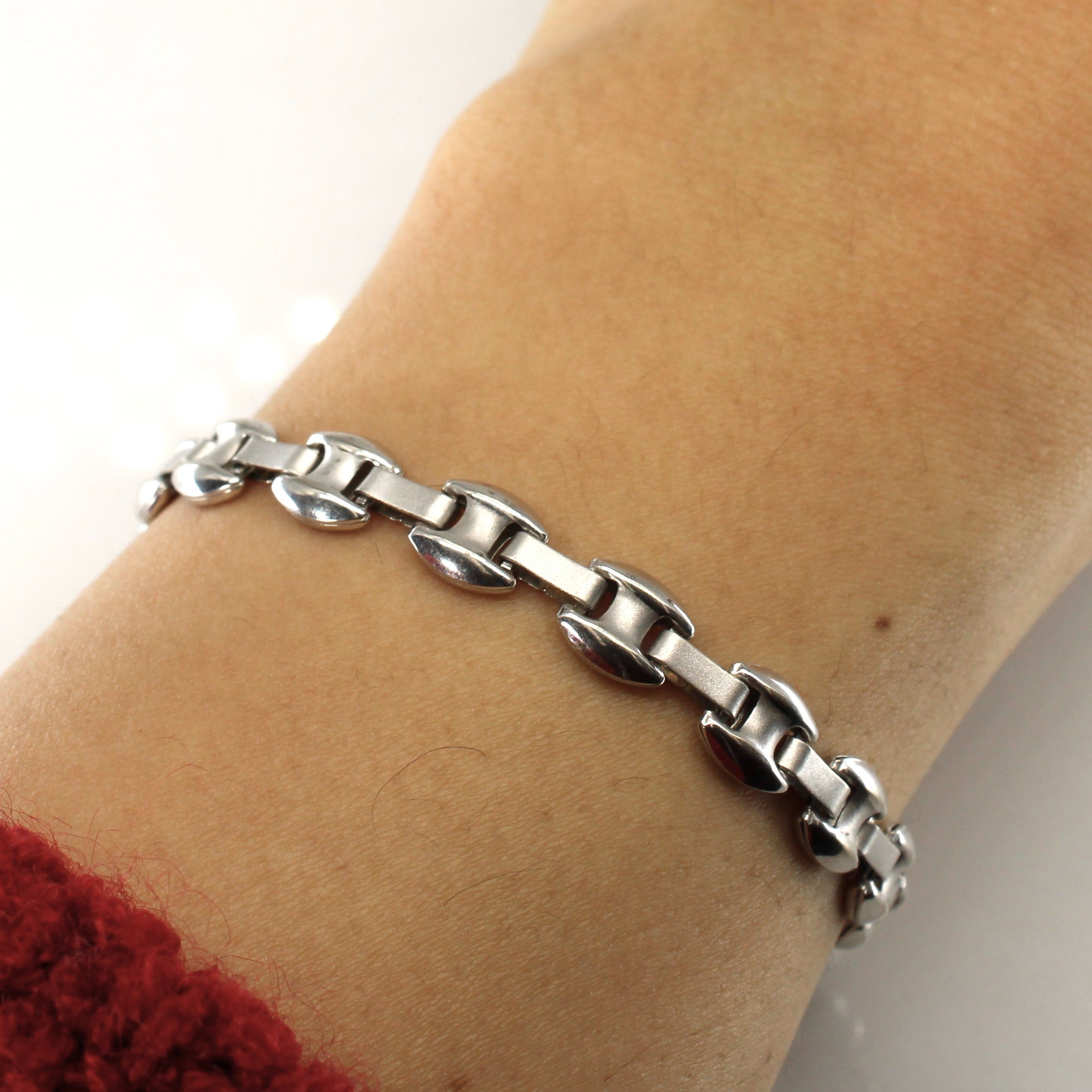 Interlocking White Gold Chain Bracelet | 7"|