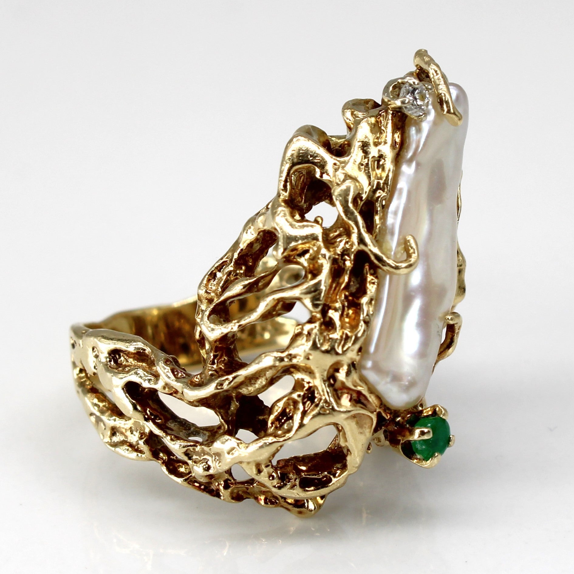 Textured Pearl Emerald & Diamond Ring | 0.15ct | 0.03ct | SZ 6.5 |
