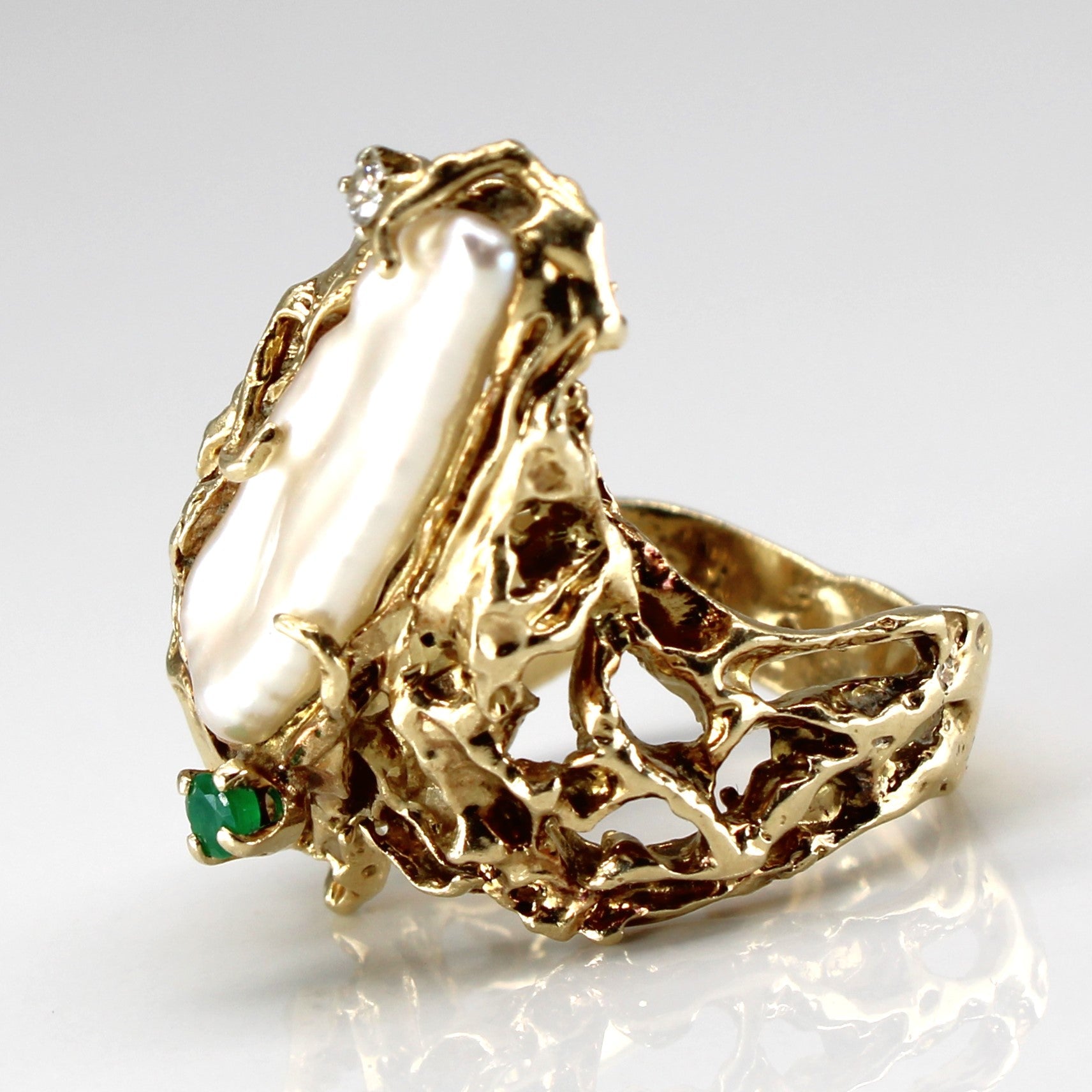 Textured Pearl Emerald & Diamond Ring | 0.15ct | 0.03ct | SZ 6.5 |