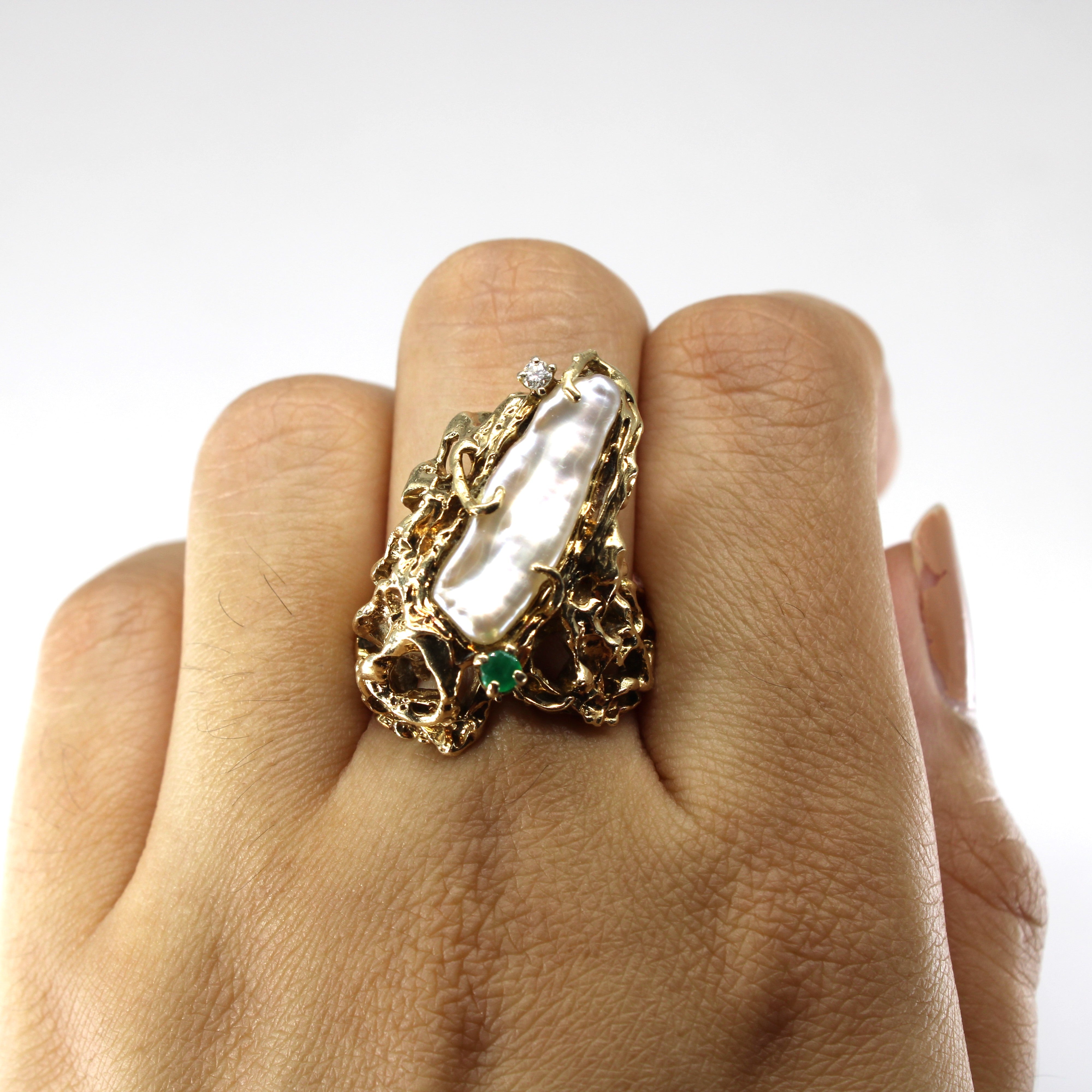 Textured Pearl Emerald & Diamond Ring | 0.15ct | 0.03ct | SZ 6.5 |