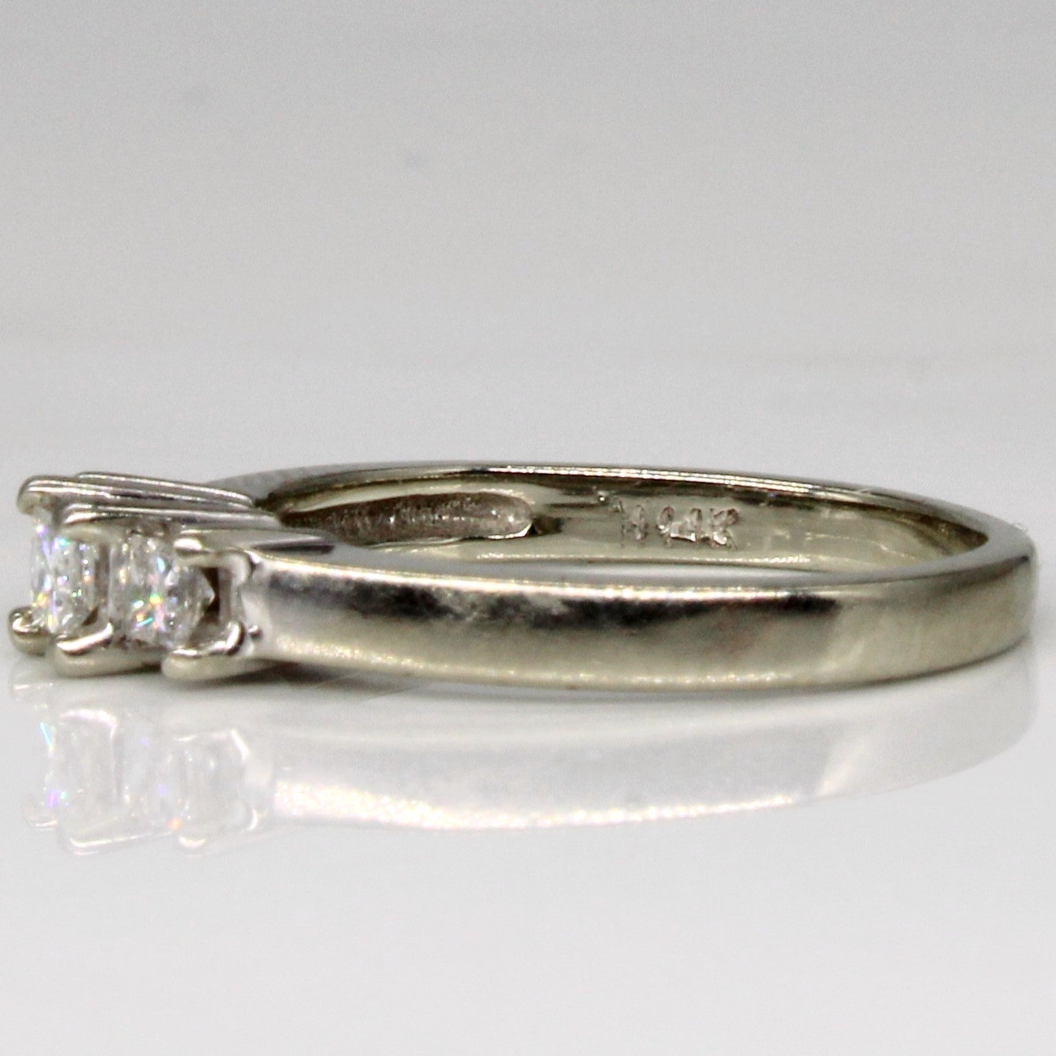 Three Stone Diamond Ring | 0.18ctw | SZ 5 |