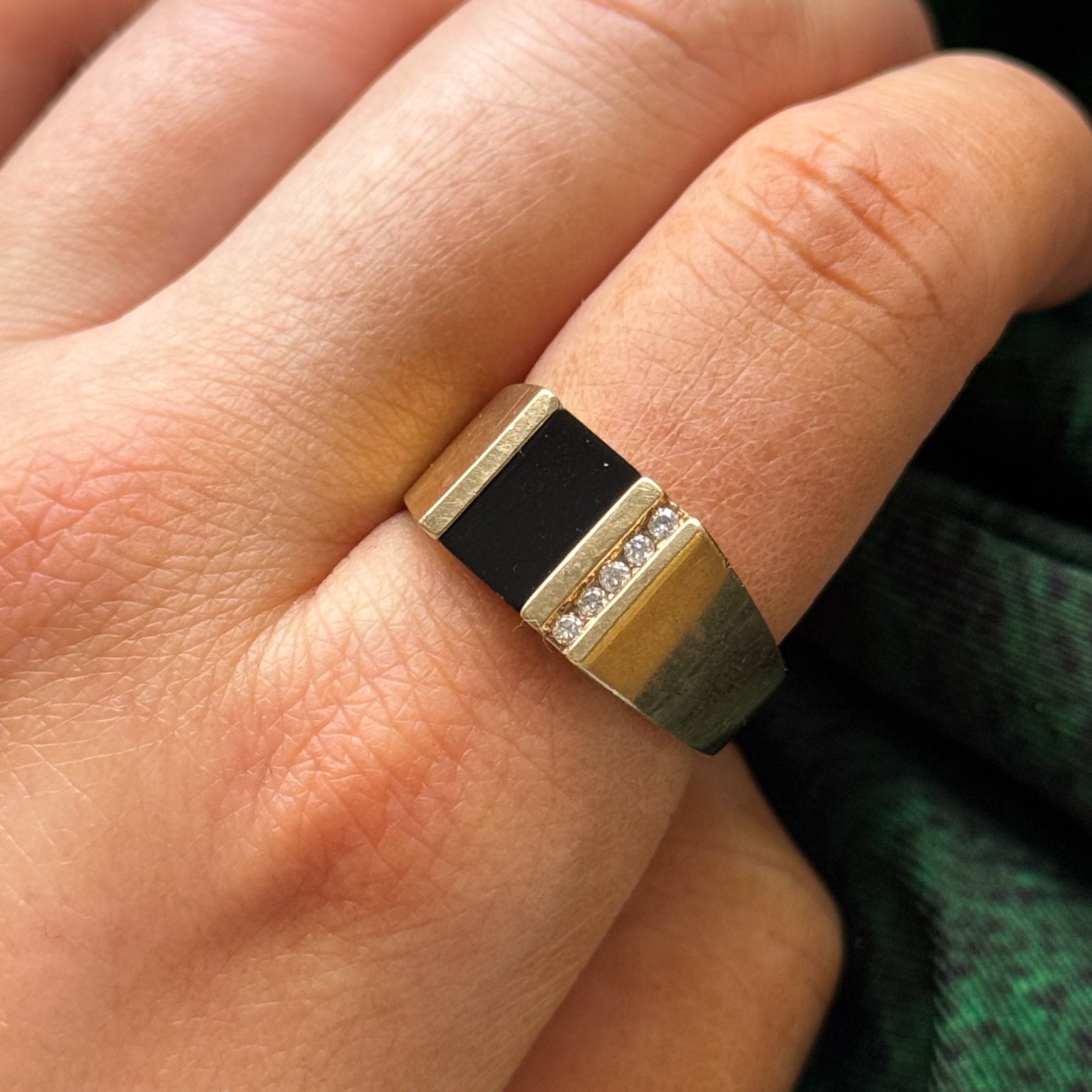 Onyx & Diamond Ring | 0.80ct, 0.09ctw | SZ 10.75 |