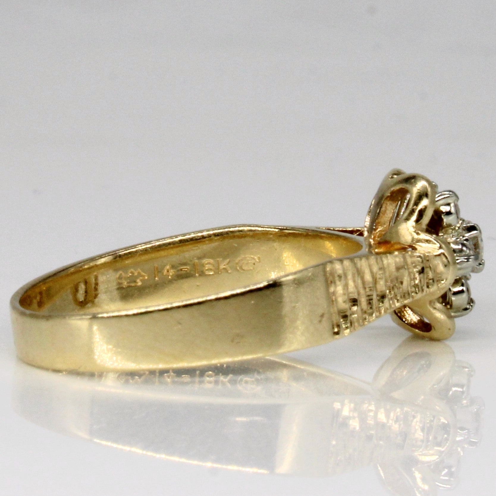 Diamond Flower Ring | 0.13ctw | SZ 7.75 |