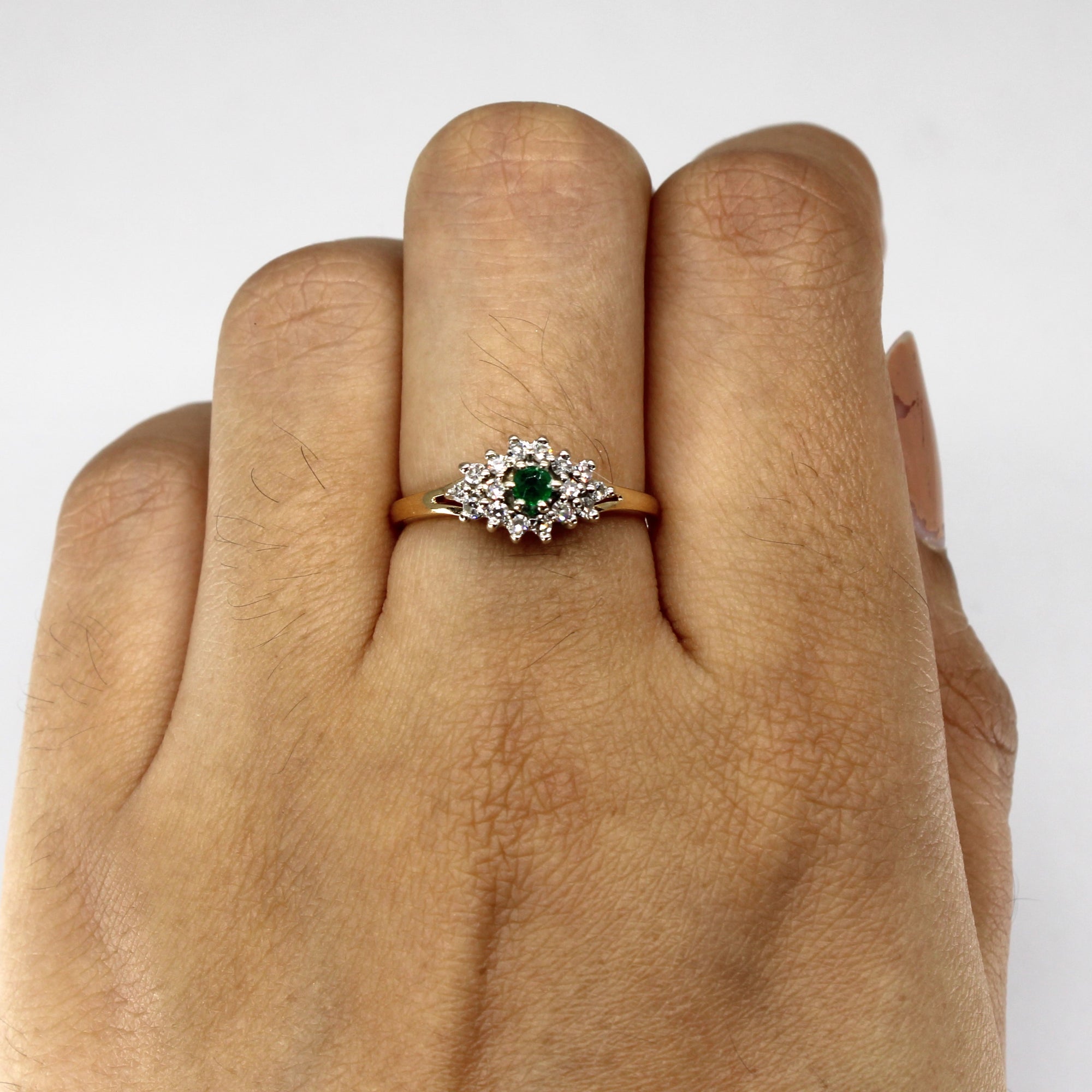 Diamond & Emerald Cocktail Ring | 0.22ctw | 0.09ct | SZ 6.75 |