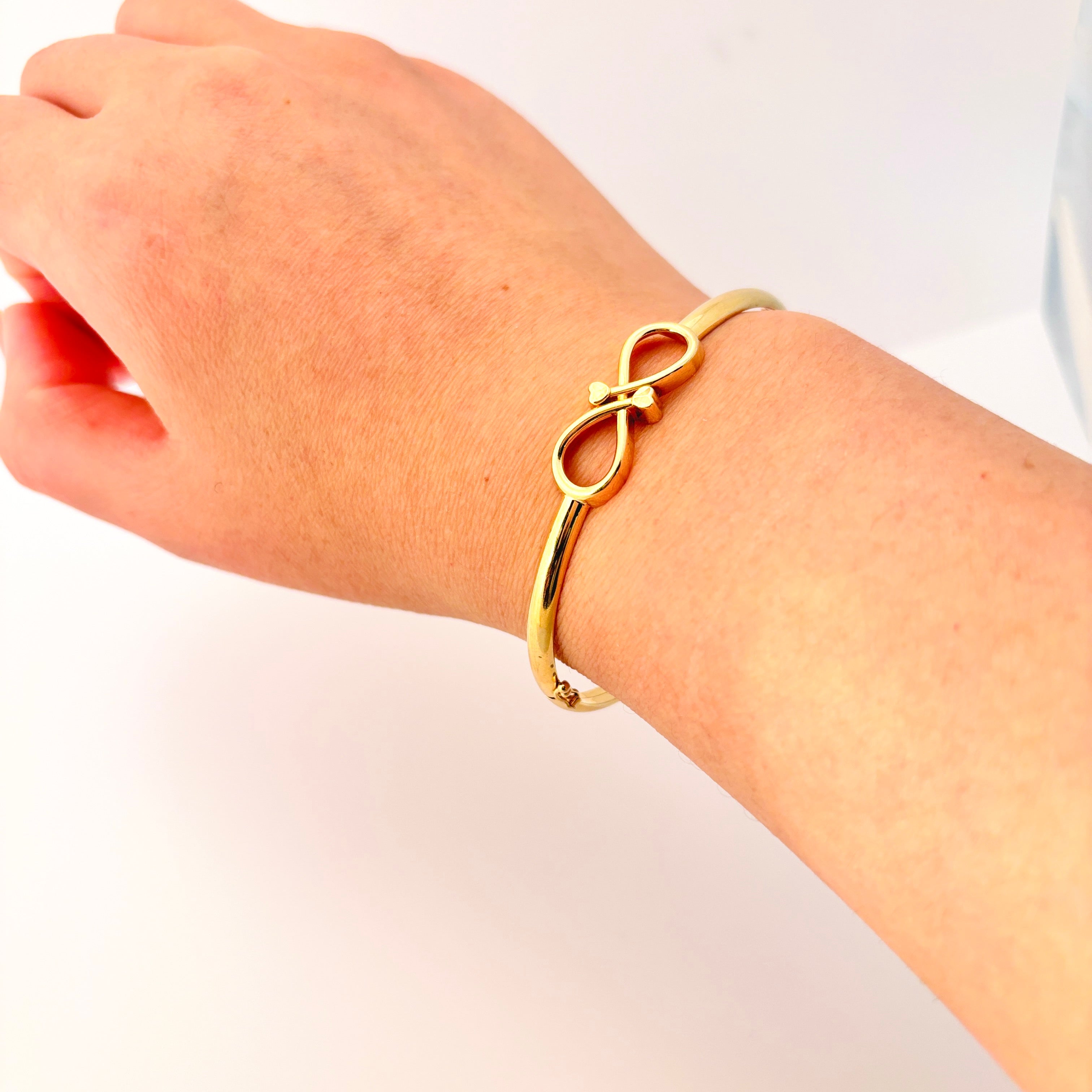 18k Yellow Gold Infinity Bangle Bracelet  | 6.5" |