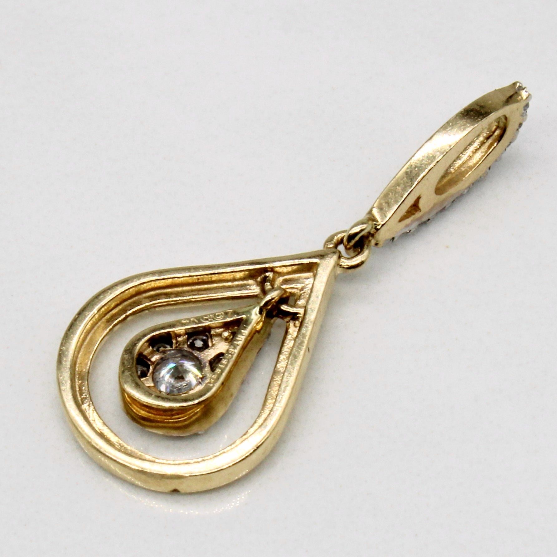 Diamond Teardrop Pendant | 0.25ctw |