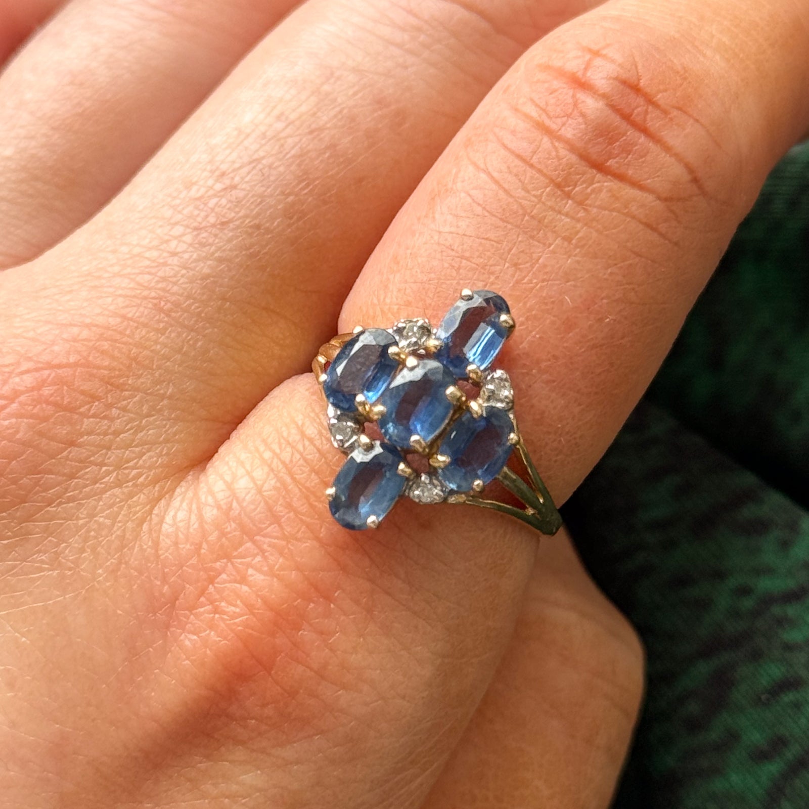 Sapphire & Diamond Cocktail Ring | 2.00ctw, 0.008ctw | SZ 7.75 |