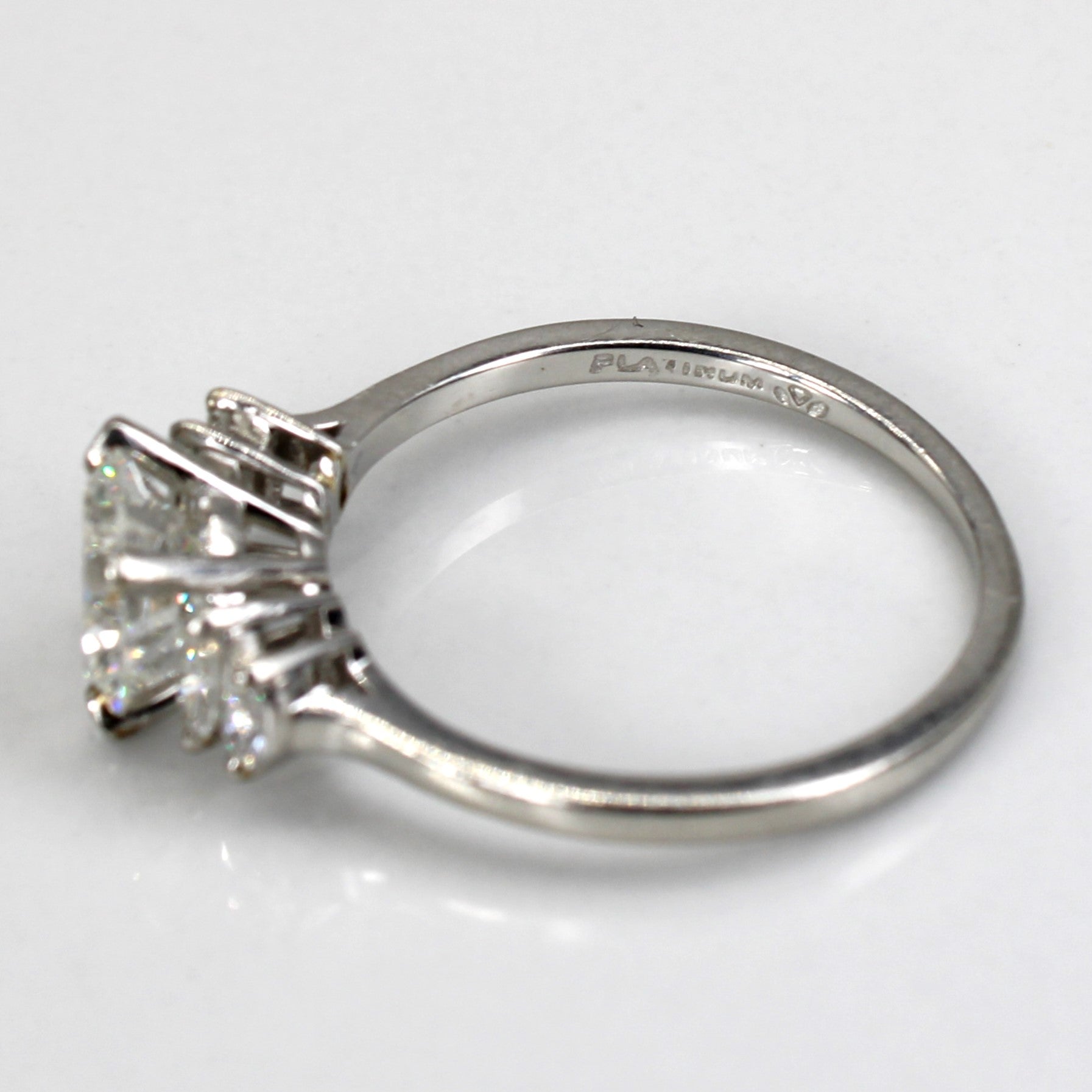 Five Stone Diamond Engagement Ring | 1.55ctw VS2 H | SZ 7 |