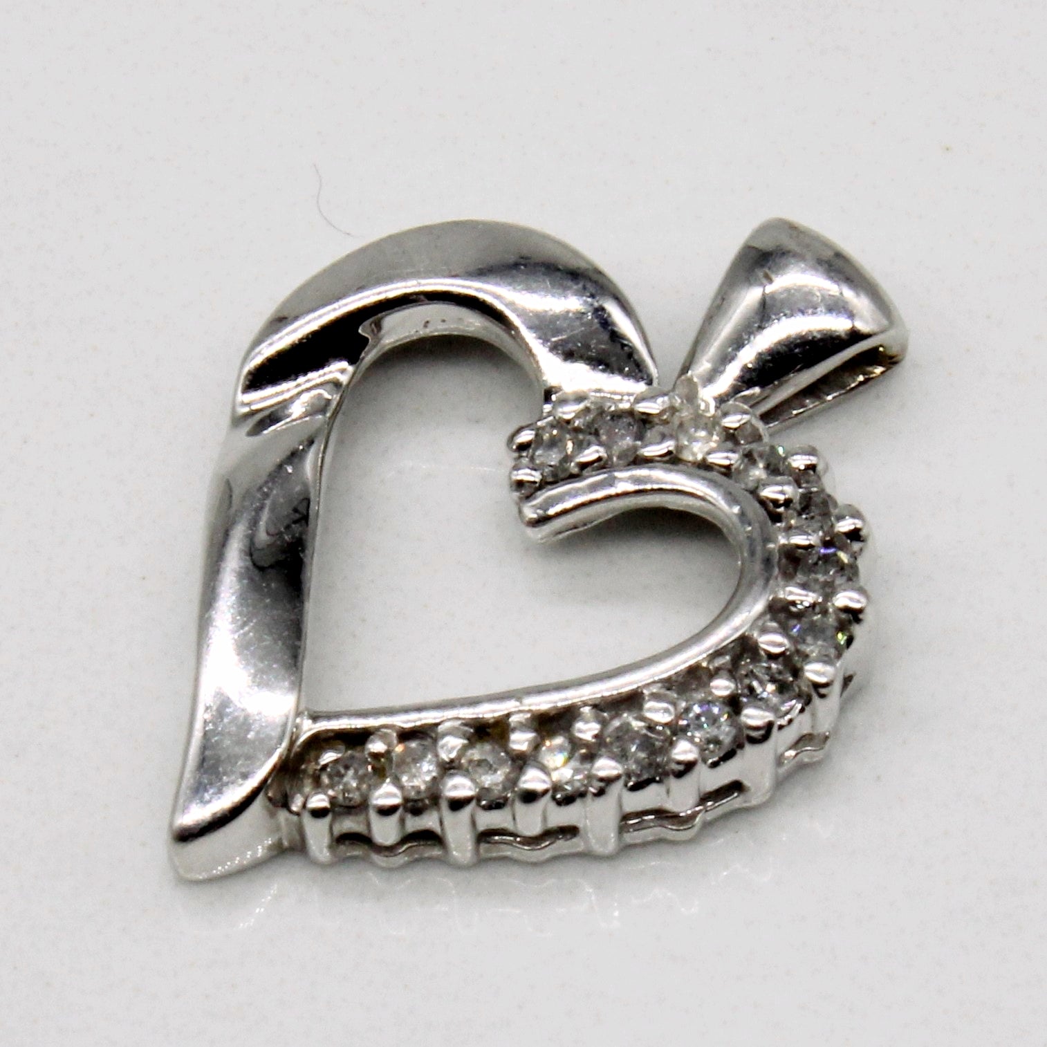 Diamond Heart Pendant | 0.10ctw |