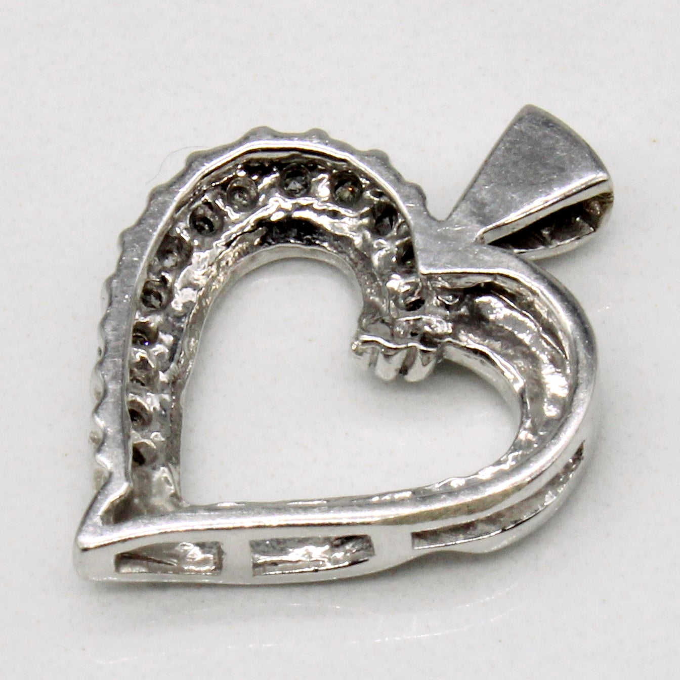 Diamond Heart Pendant | 0.10ctw |