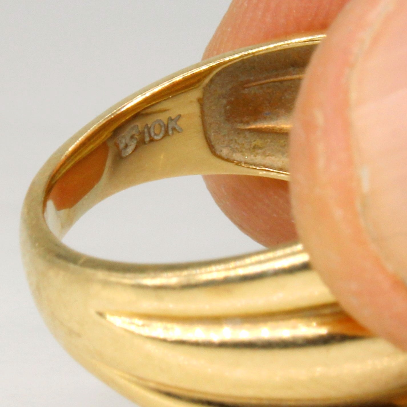 10k Yellow Gold Ring | SZ 8.25 |