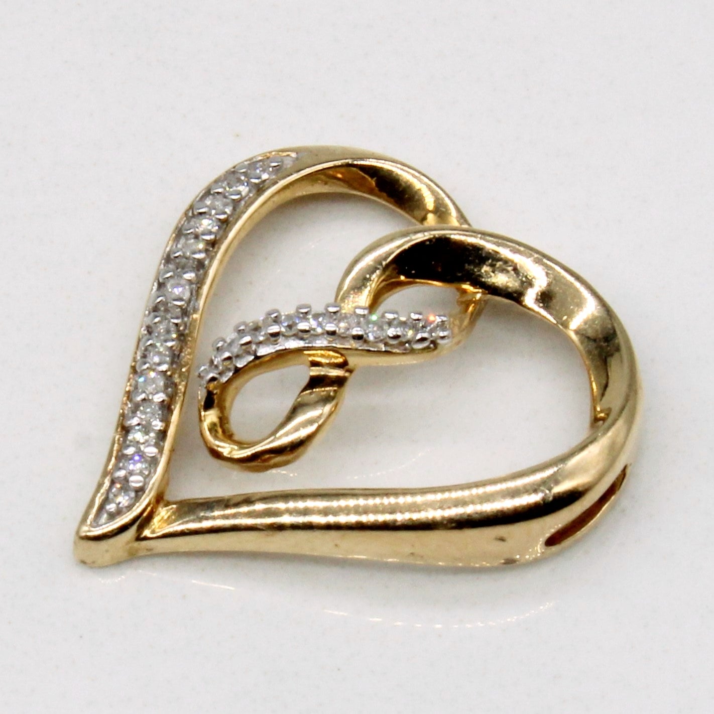 Diamond Heart Pendant | 0.06ctw |