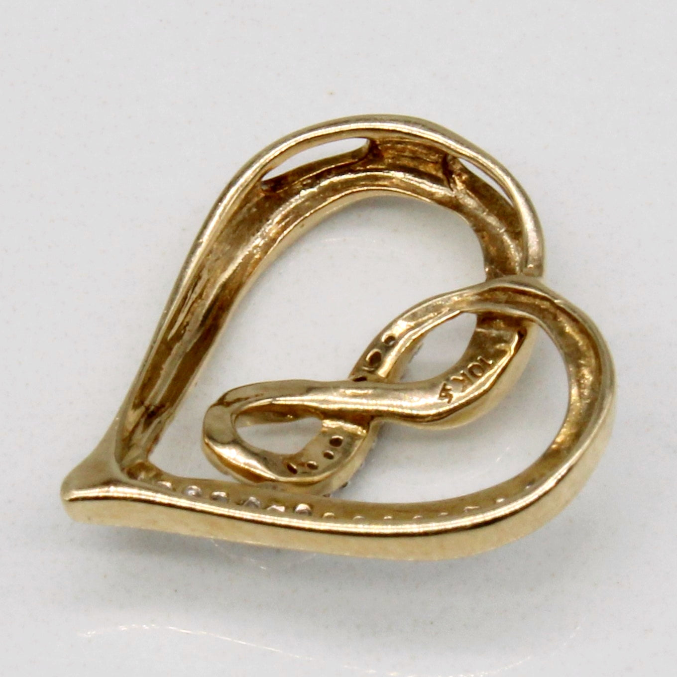 Diamond Heart Pendant | 0.06ctw |