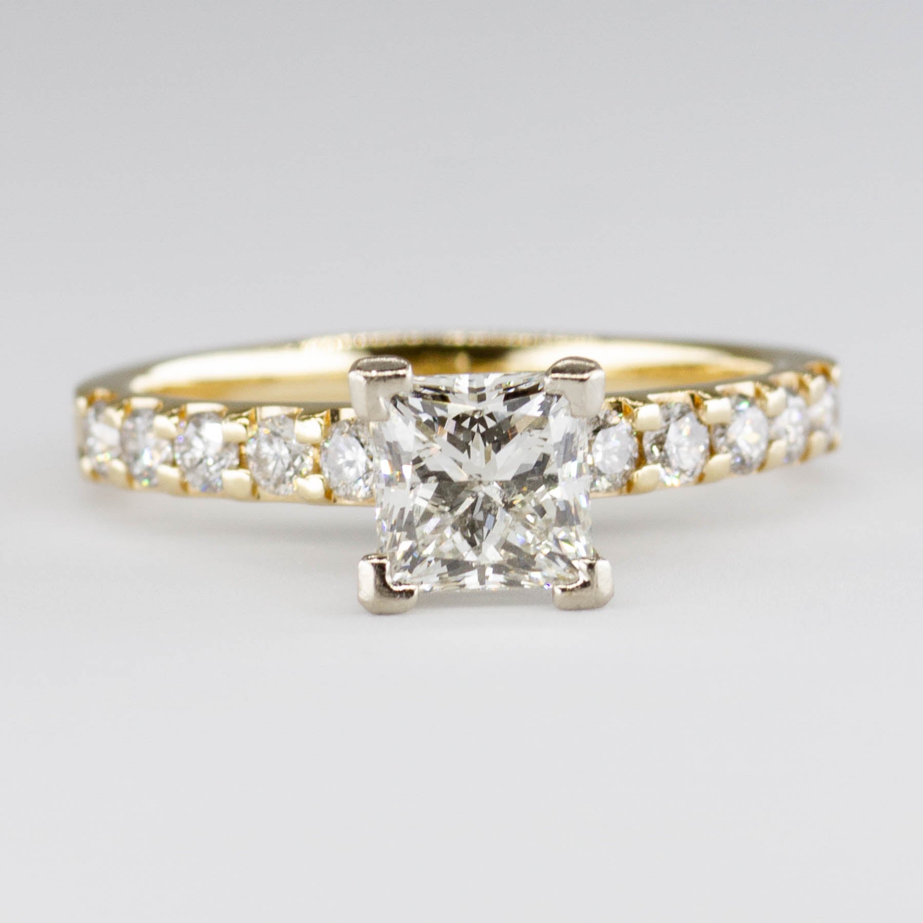 Bague de fiançailles solitaire en or 14 carats avec diamant taille princesse et accents | 1,49 ct | Taille 5,75 | 