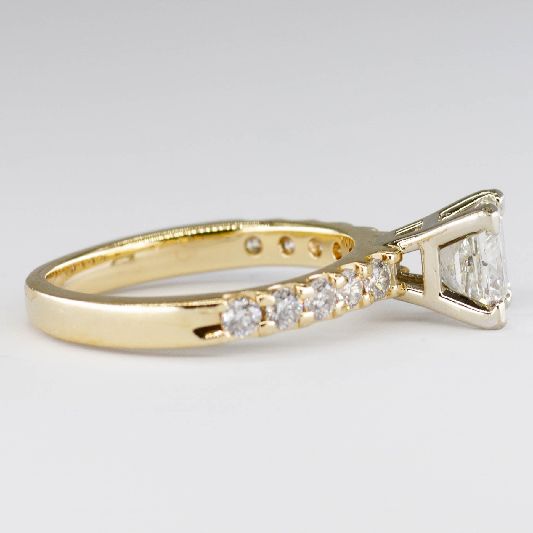 14k Solitaire Princess Cut Diamond Engagement Ring with Accents | 1.49ctw | SZ 5.75 |
