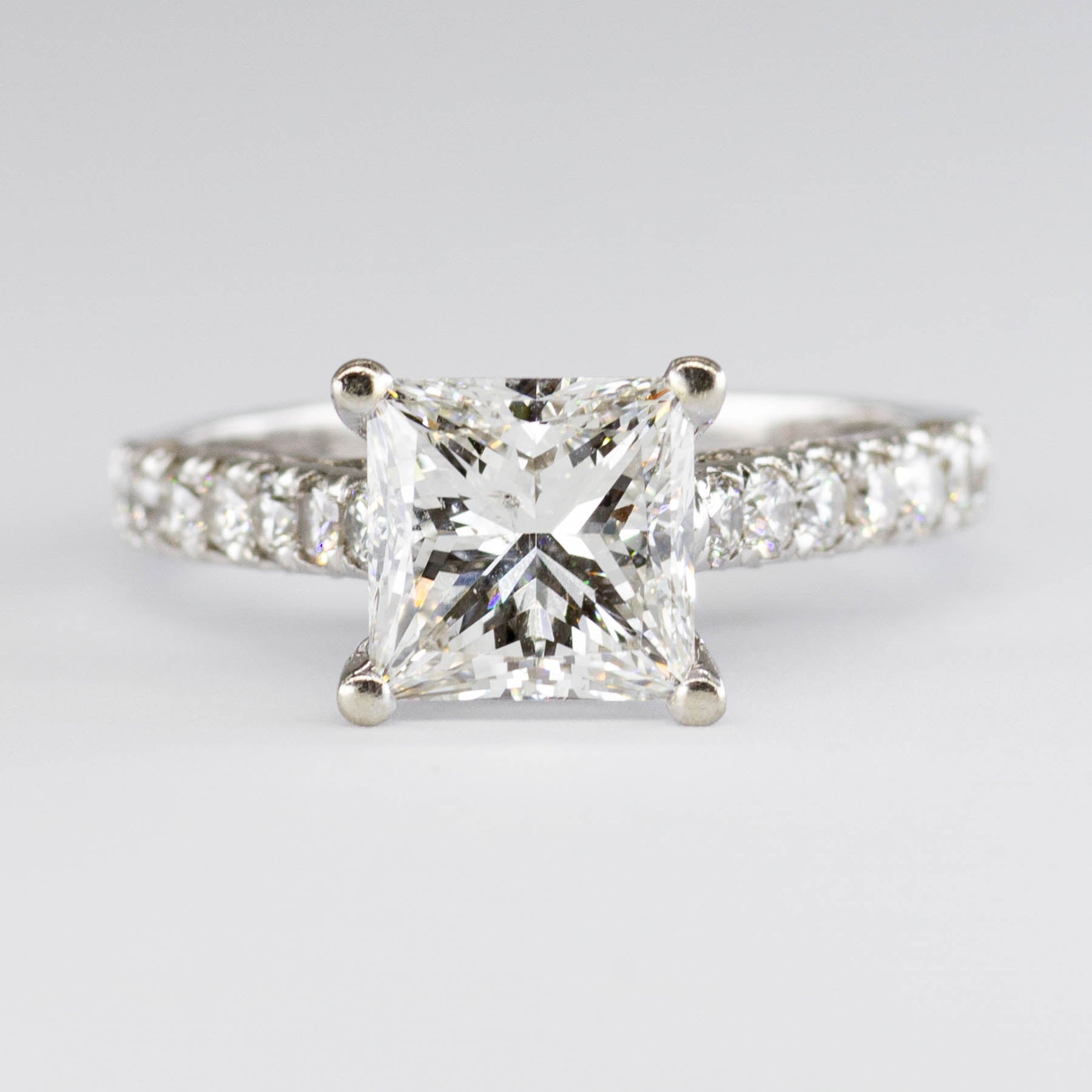 Solitaire en or blanc 18 carats serti de diamants | 2,00 ct | Taille 5,5 