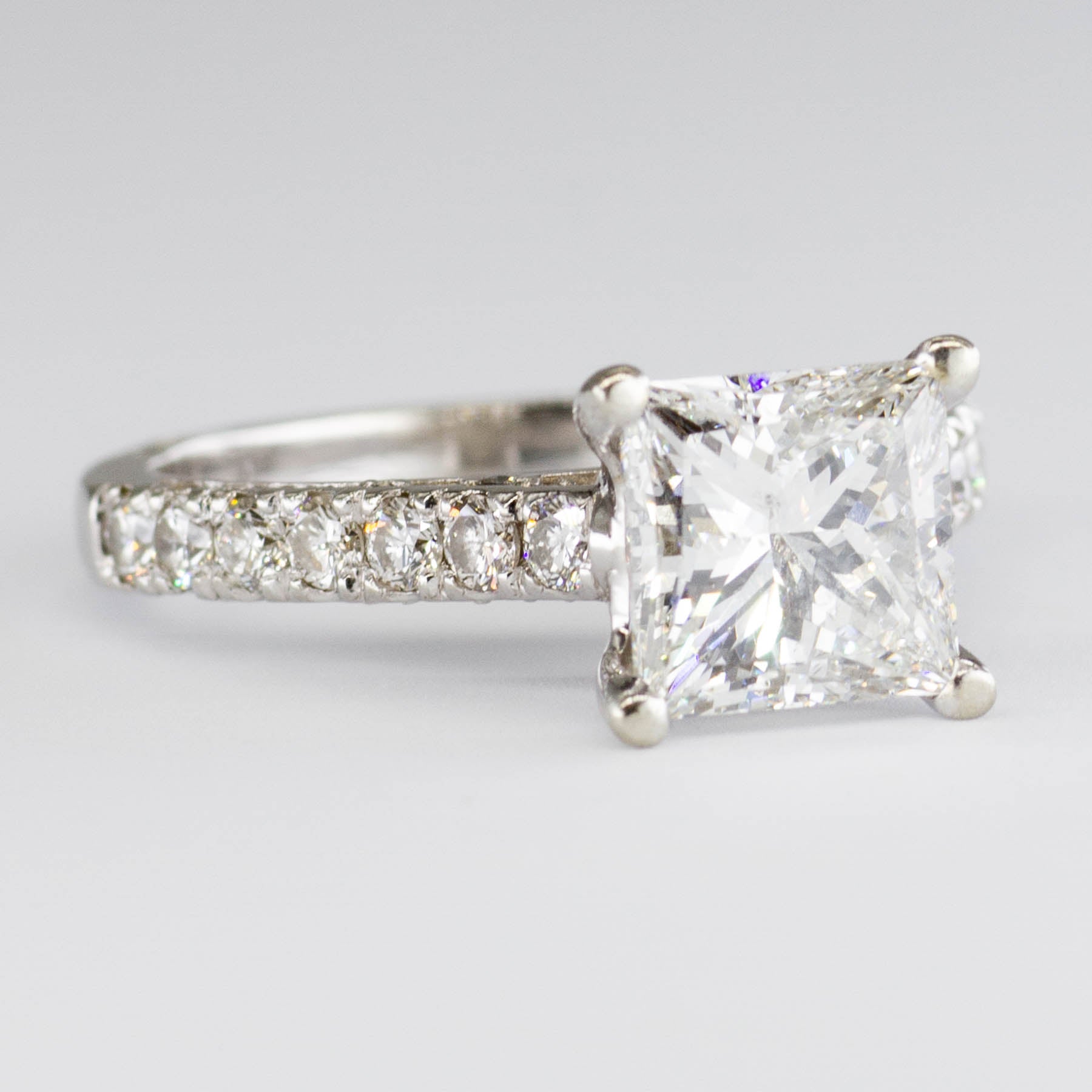 Solitaire en or blanc 18 carats serti de diamants | 2,00 ct | Taille 5,5 