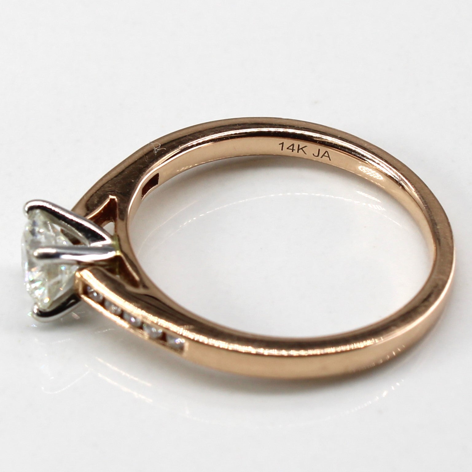Solitaire with Accents Diamond Ring | 0.79ctw VS2 G | SZ 7 |