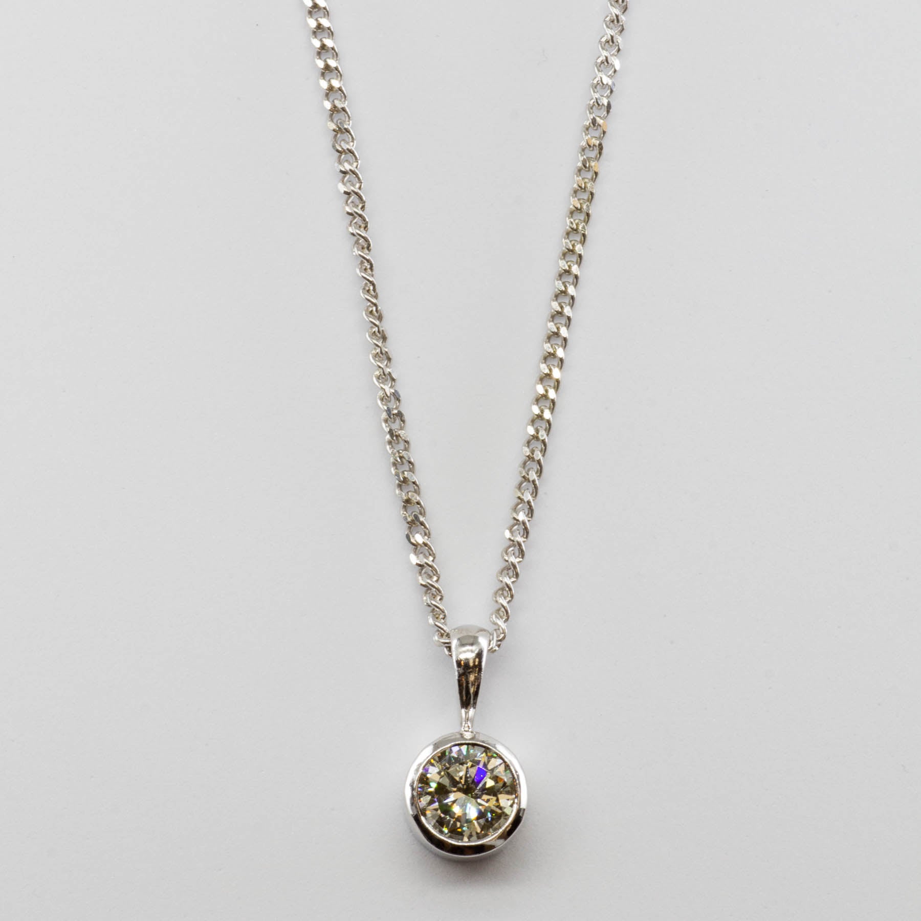 14k White Gold Diamond Necklace | 0.85 ct VVS2-VS1 I/J | 18
