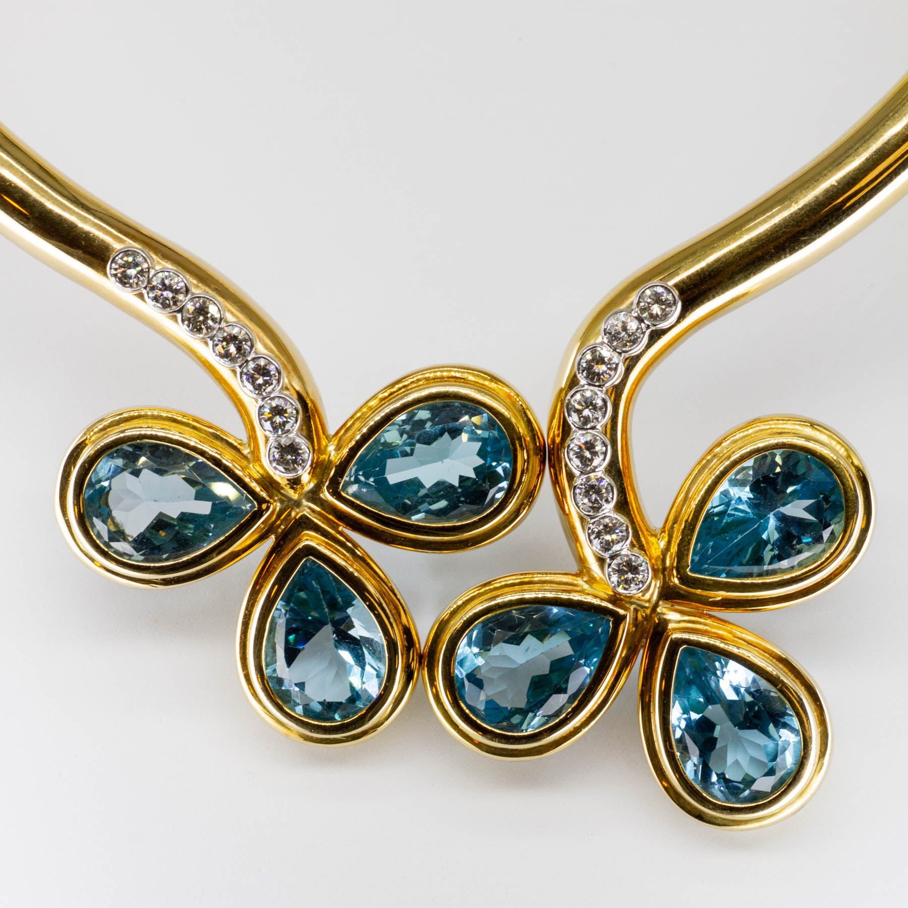 18K gold Topaz and Diamond Cocktail collar Necklace by 'Carlo Weingrill' | 70.0ctw, 2.0ctw | 15"
