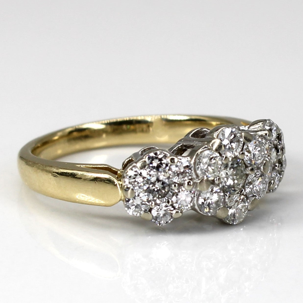 Cluster Set Diamond Ring | 0.87ctw| SZ 6.5 |